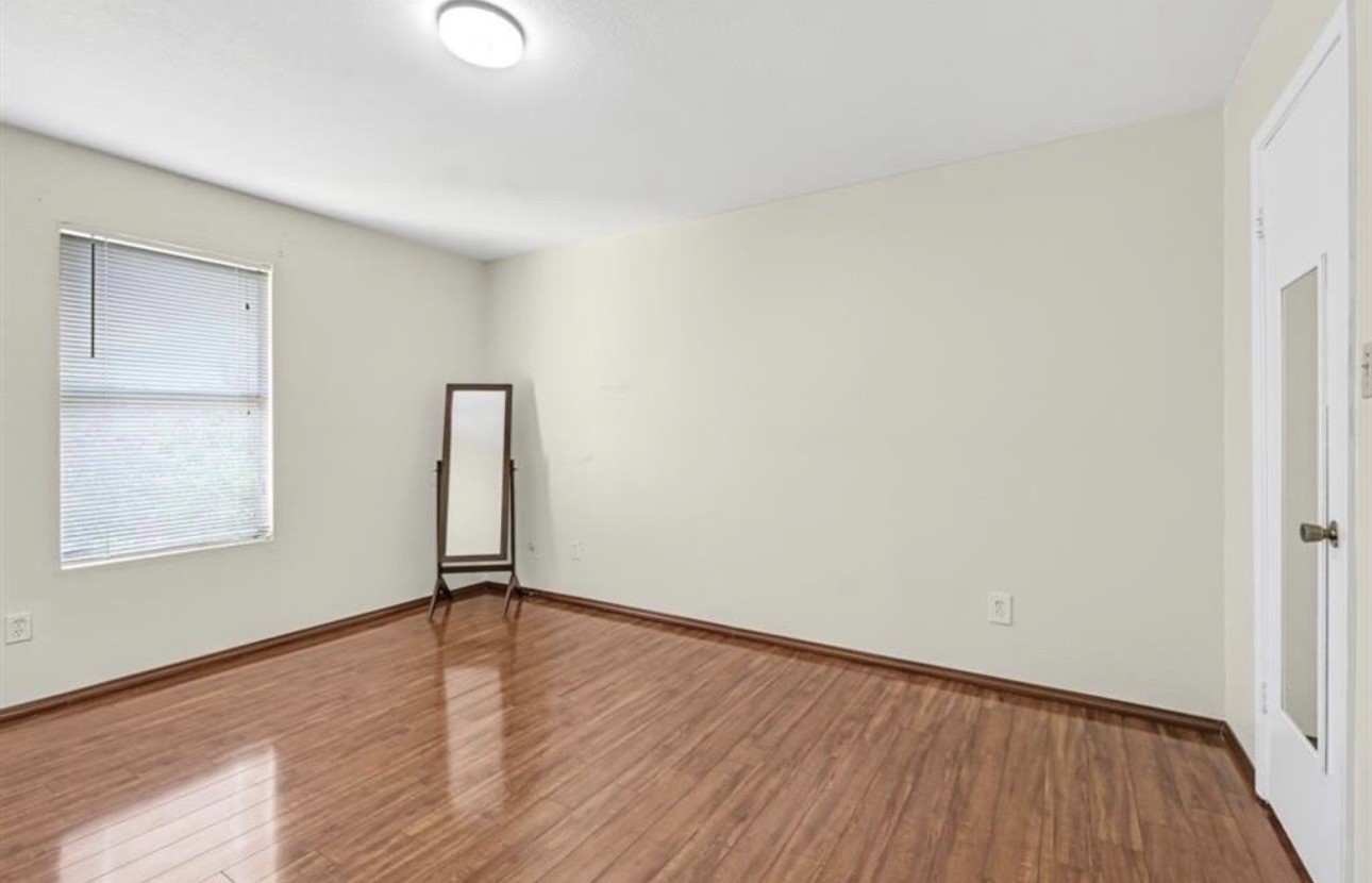 6161 Reims Road 200 Property Photo 3