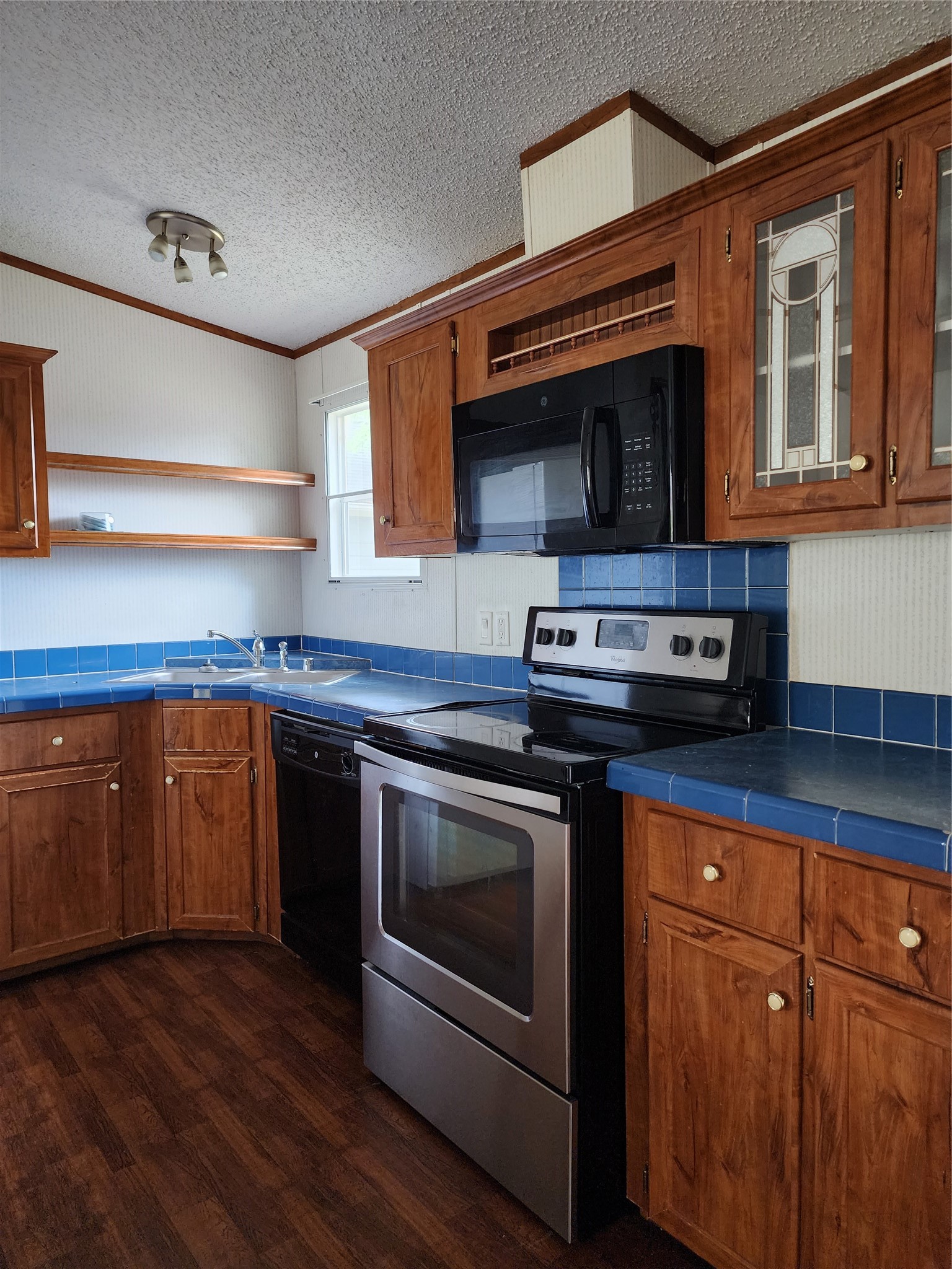 16925 W Forrestal Property Photo 6