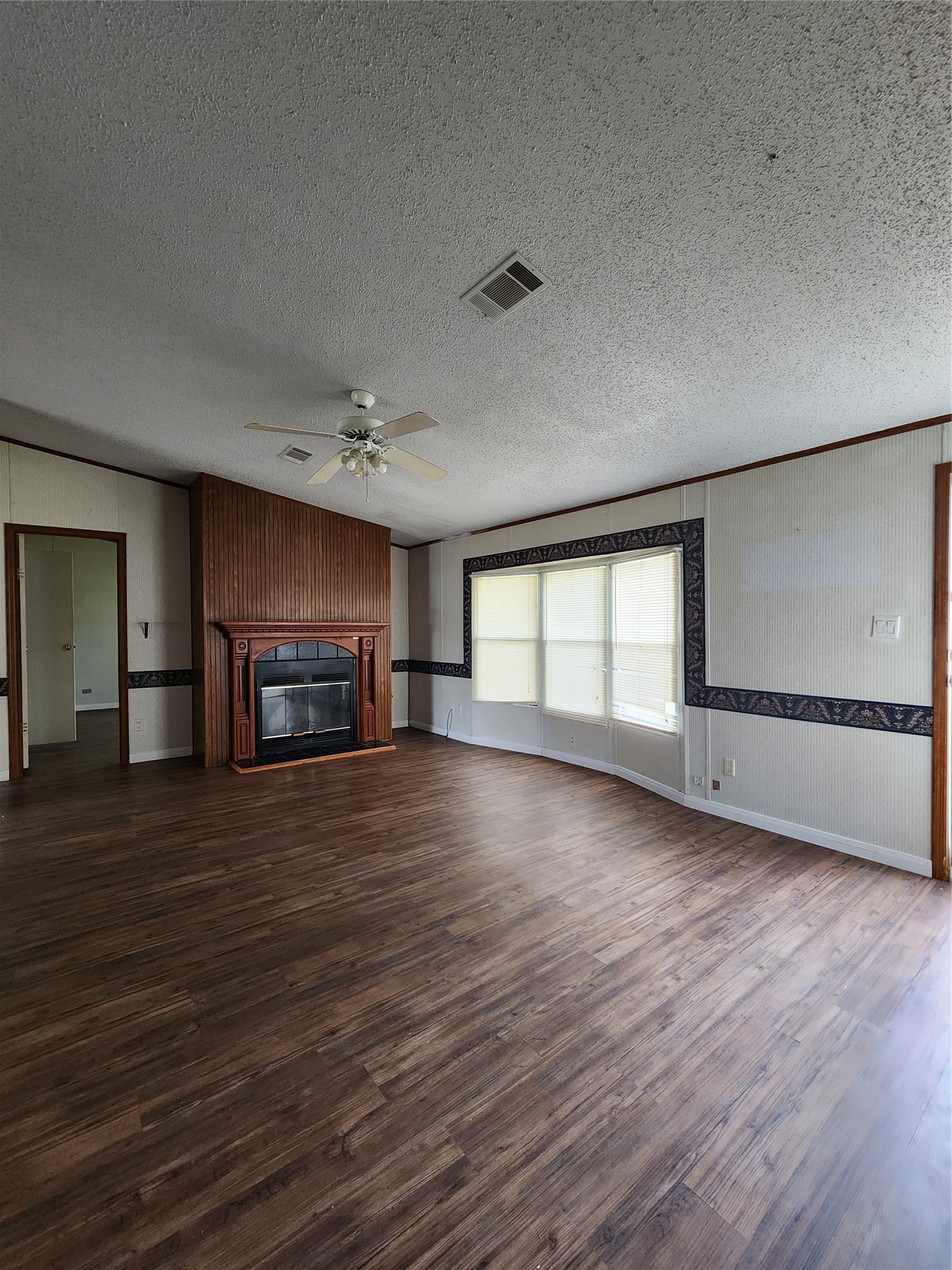 16925 W Forrestal Property Photo 7