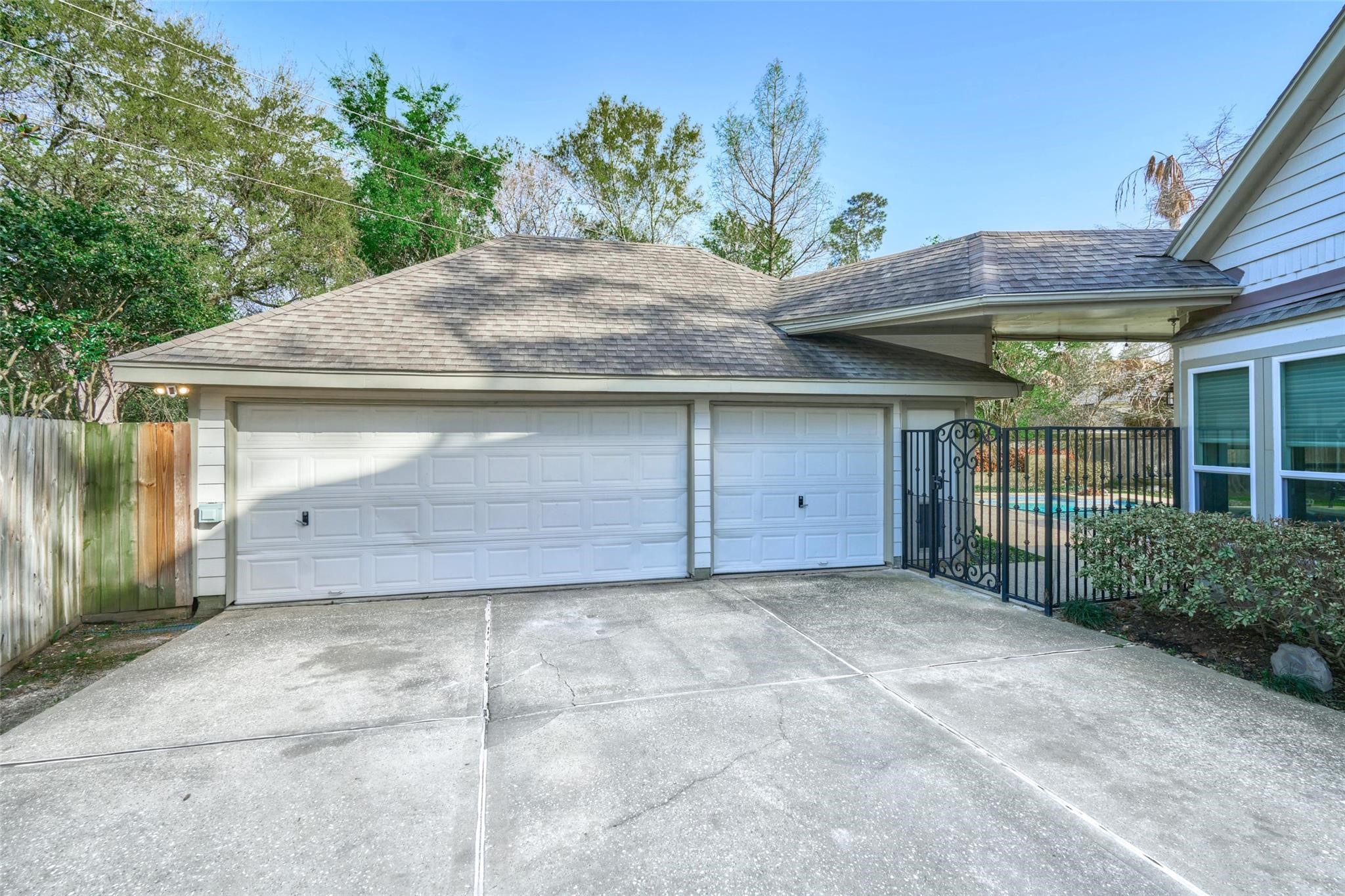 19903 Forest Drive Property Photo 5