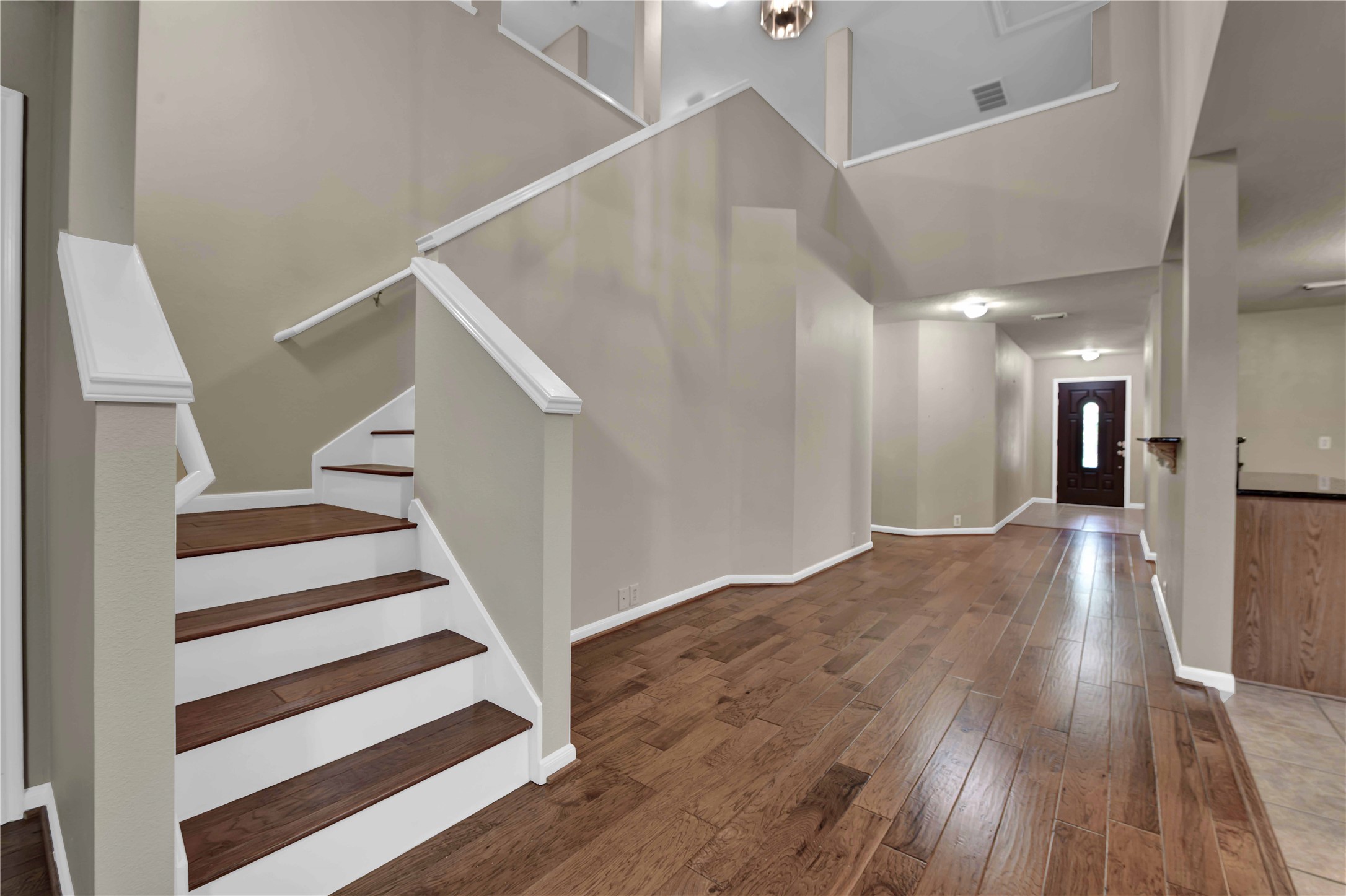 2706 Woodspring Forest Drive Property Photo 6