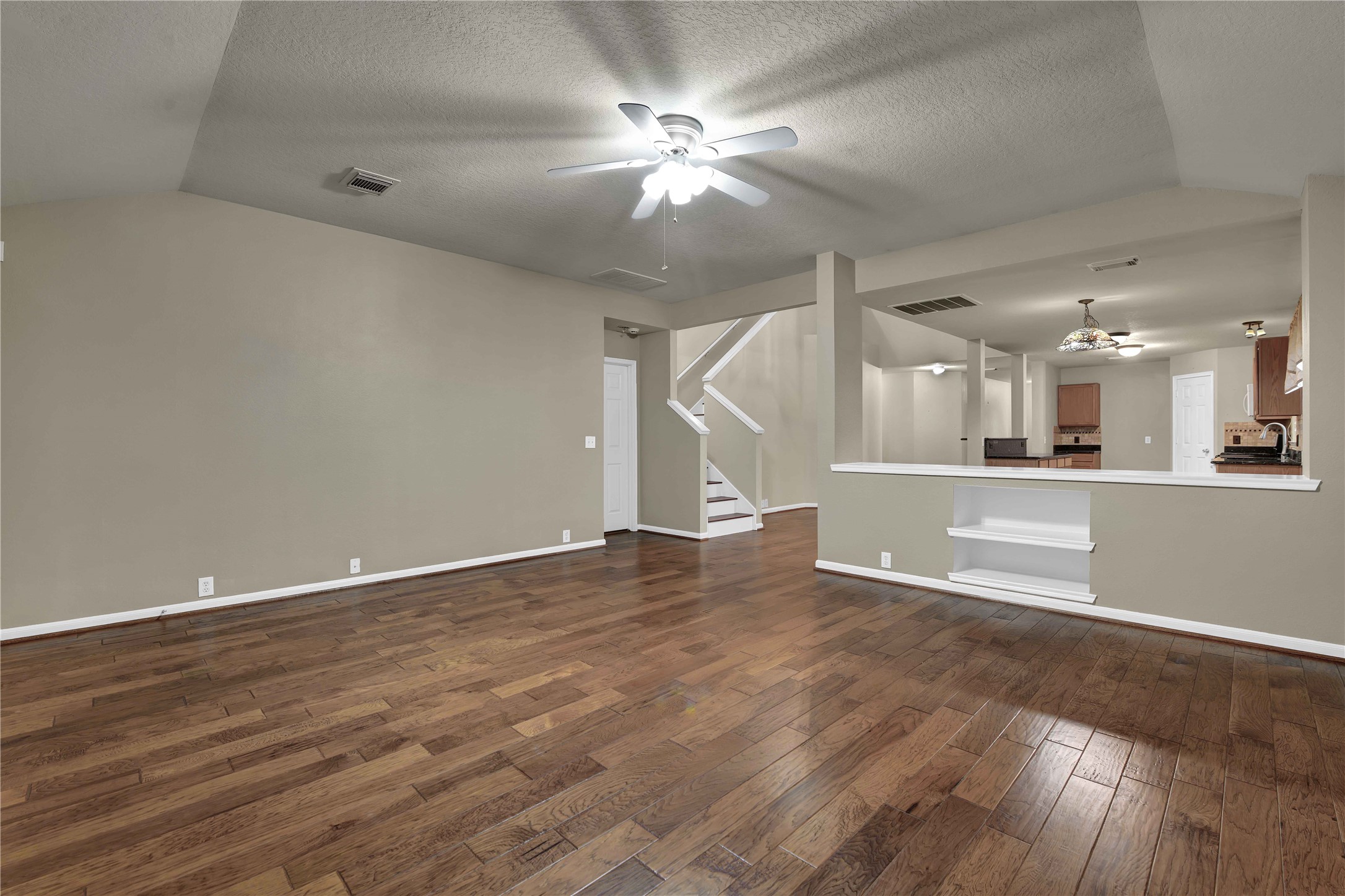 2706 Woodspring Forest Drive Property Photo 13