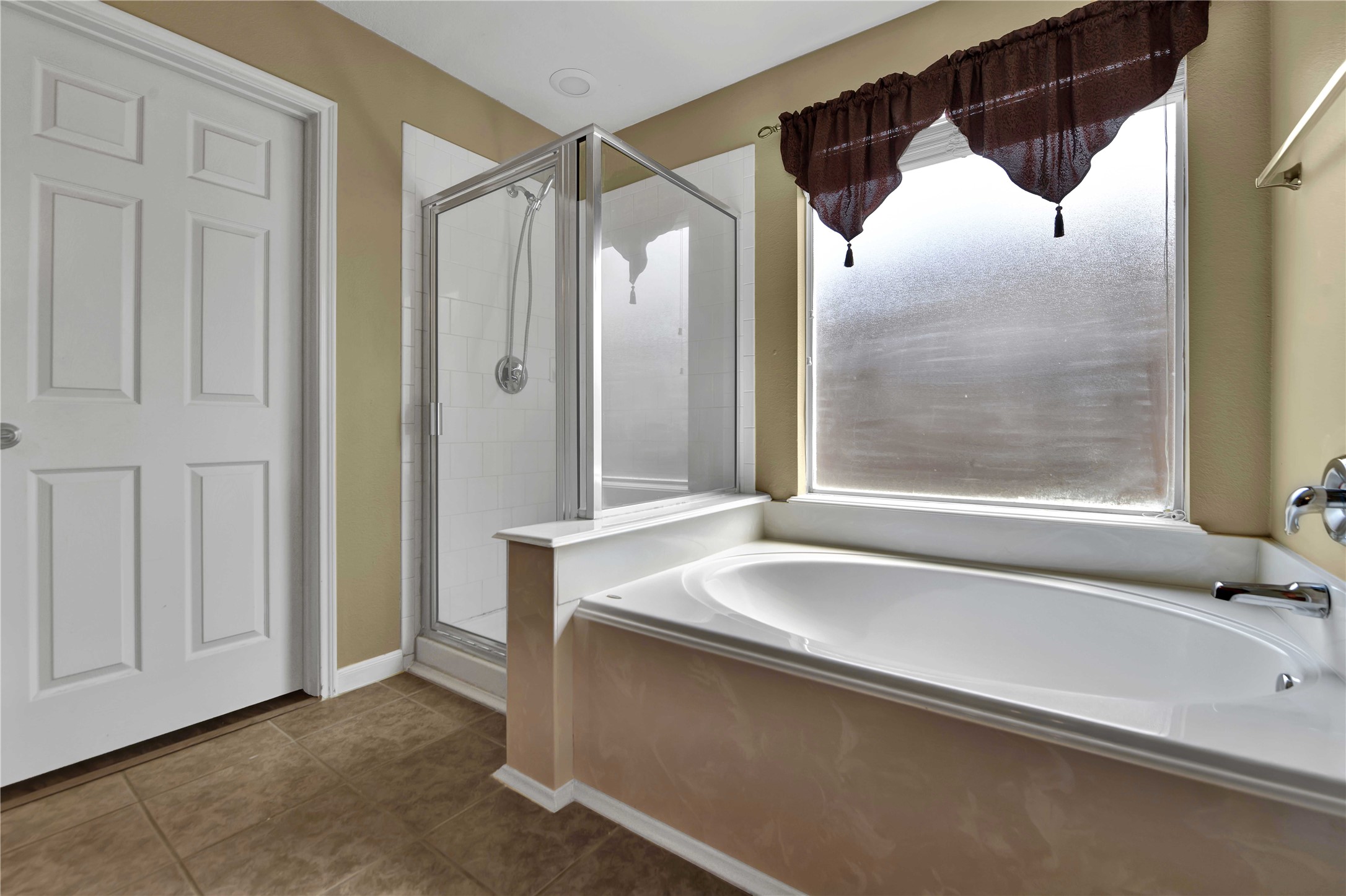 2706 Woodspring Forest Drive Property Photo 19