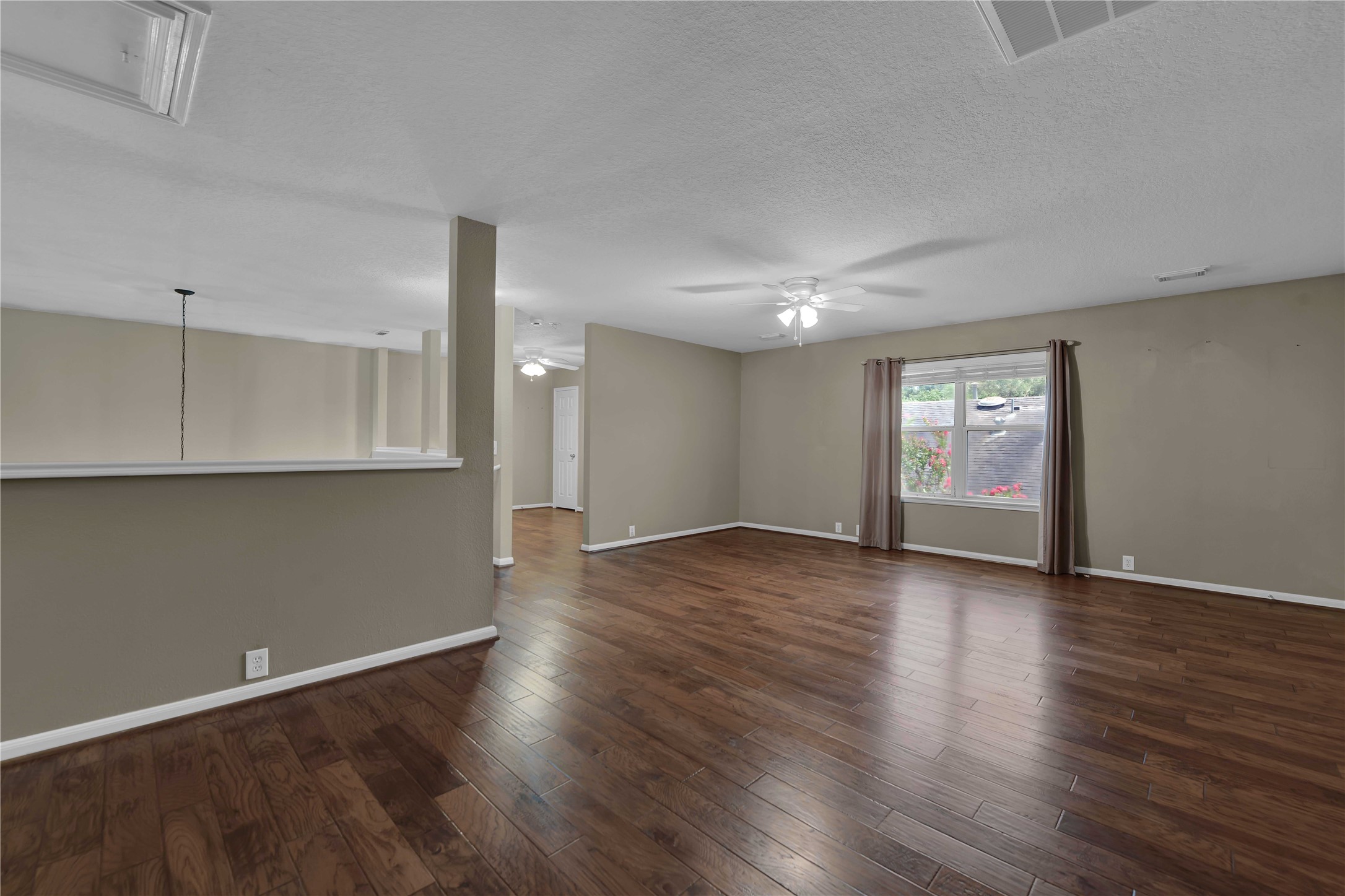 2706 Woodspring Forest Drive Property Photo 25