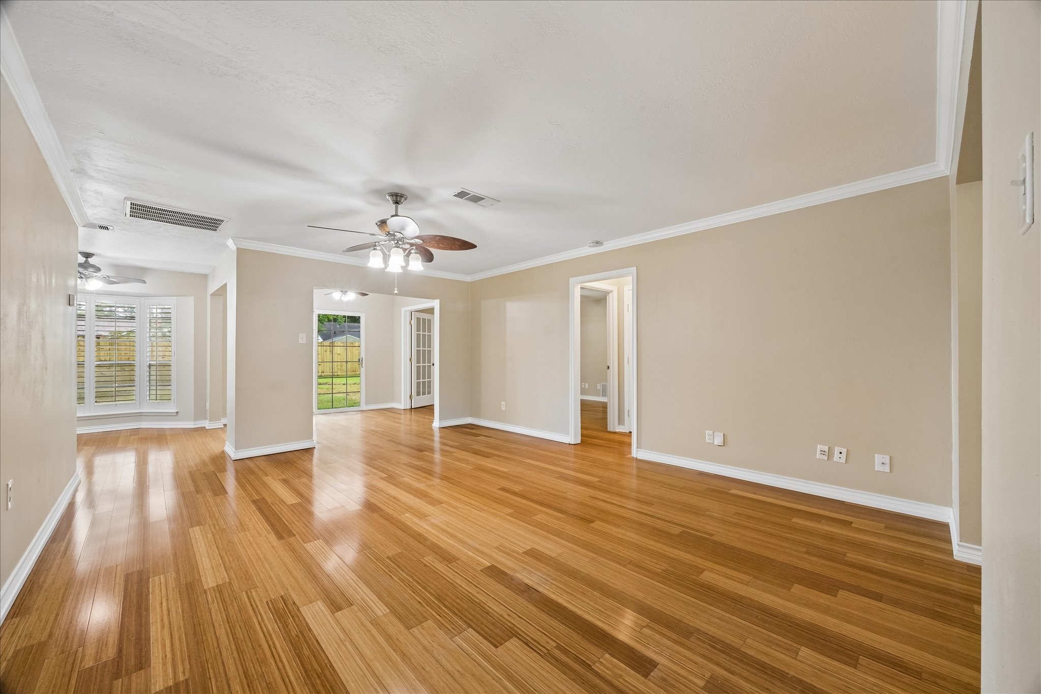 15710 Thunderbay Drive Property Photo 2
