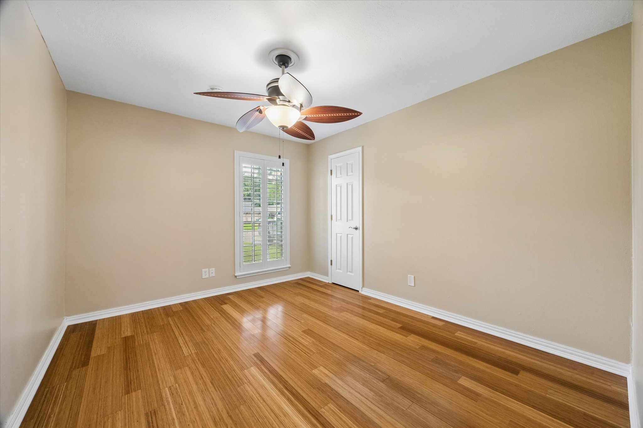 15710 Thunderbay Drive Property Photo 7