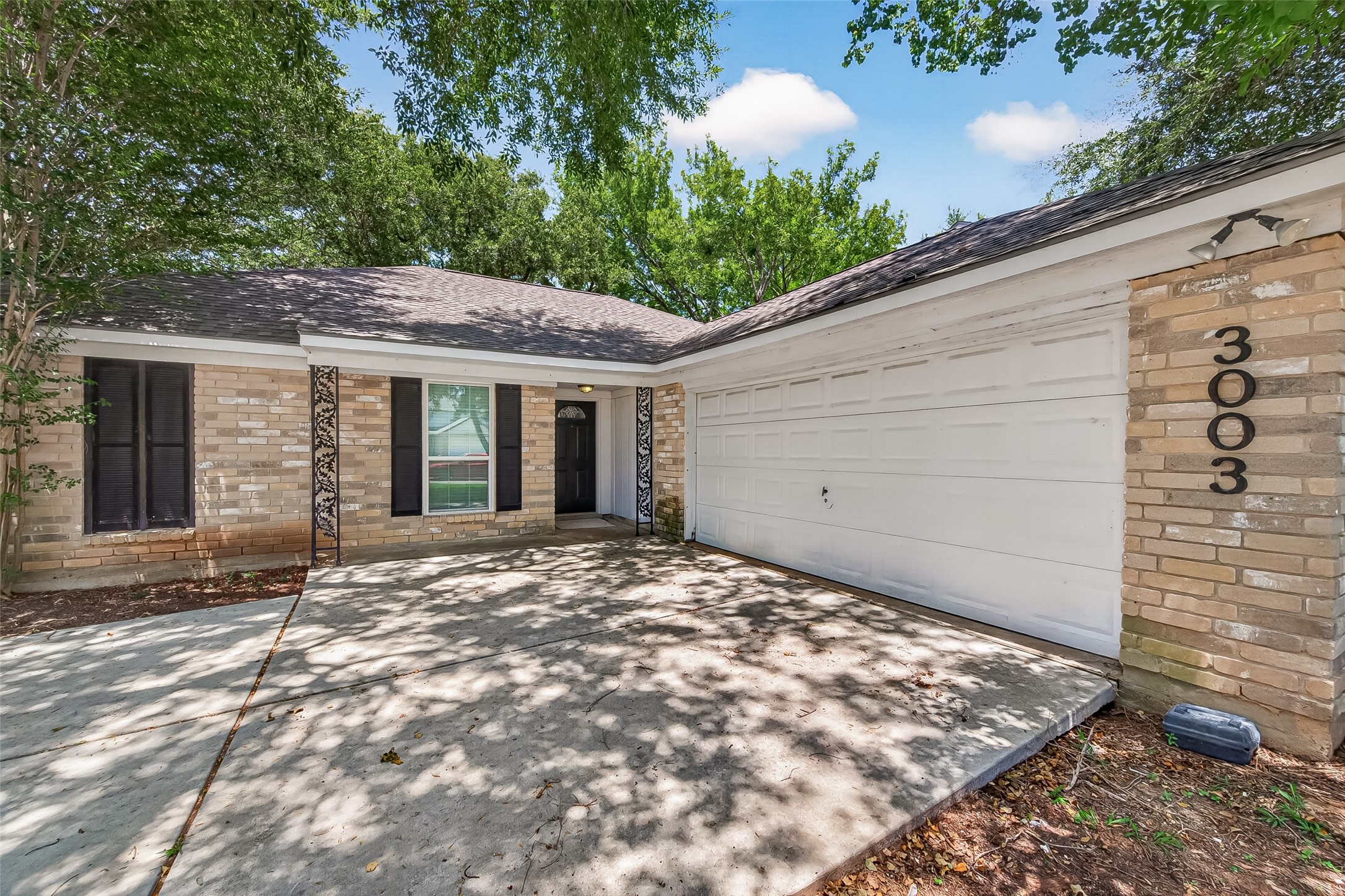 3003 Mast Court Property Photo 2