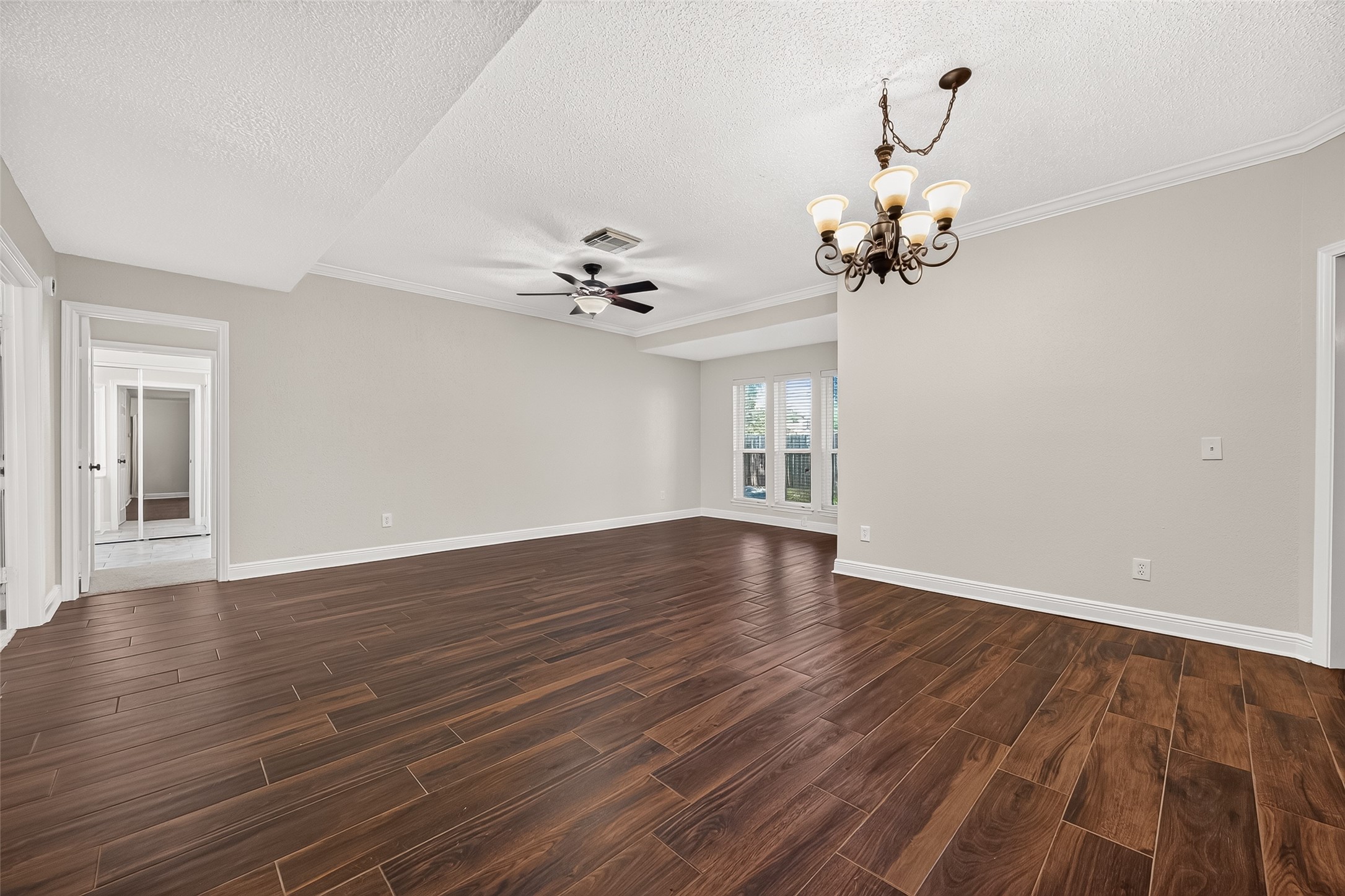 3003 Mast Court Property Photo 10