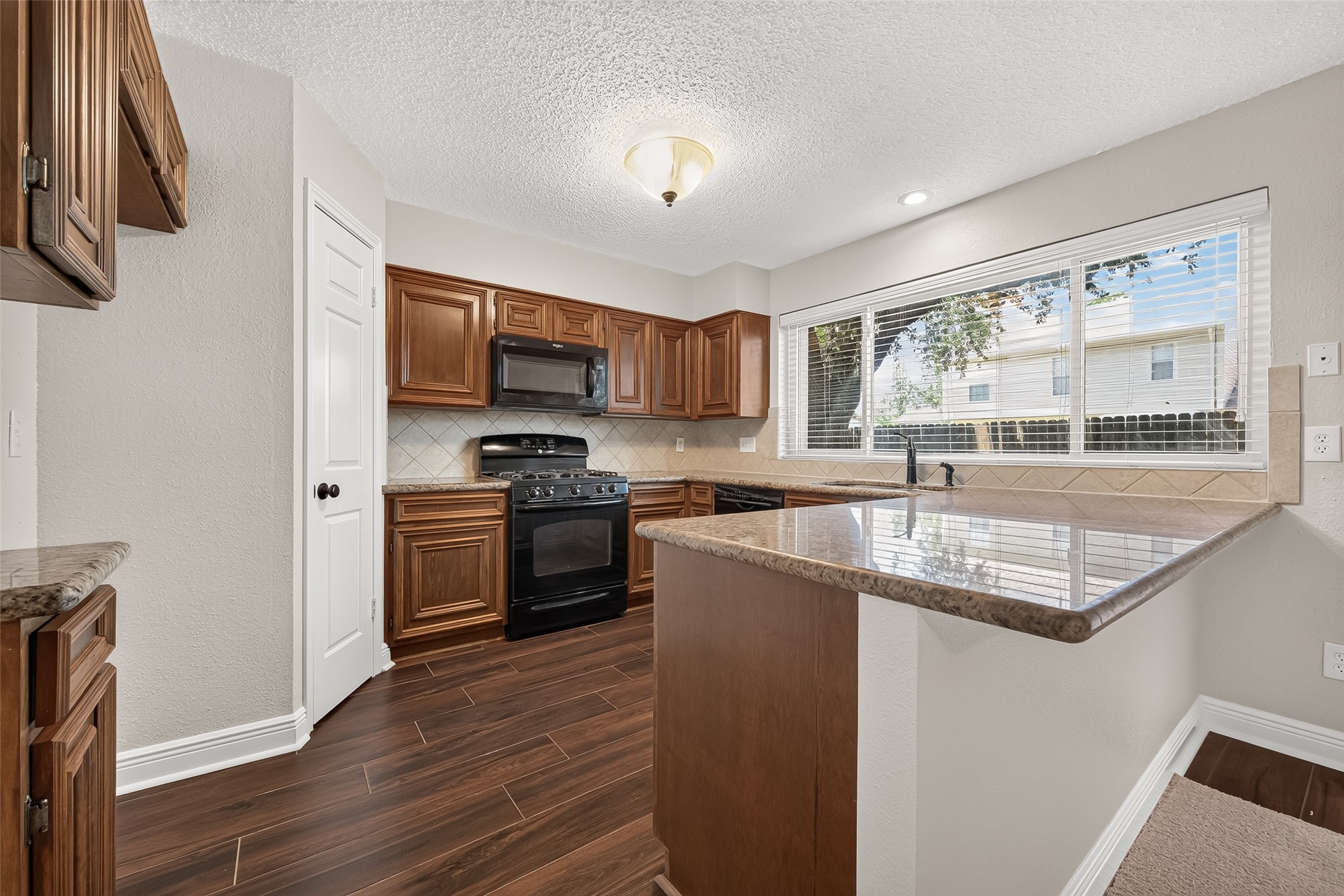 3003 Mast Court Property Photo 19
