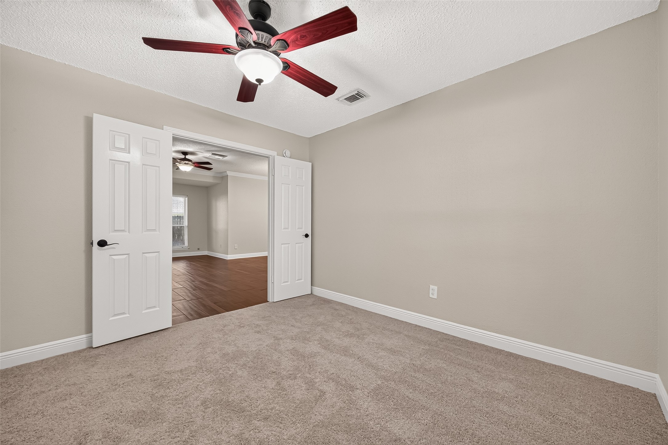 3003 Mast Court Property Photo 27