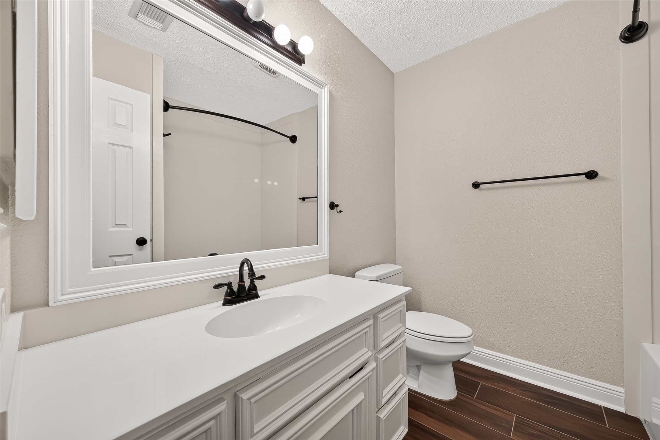3003 Mast Court Property Photo 34