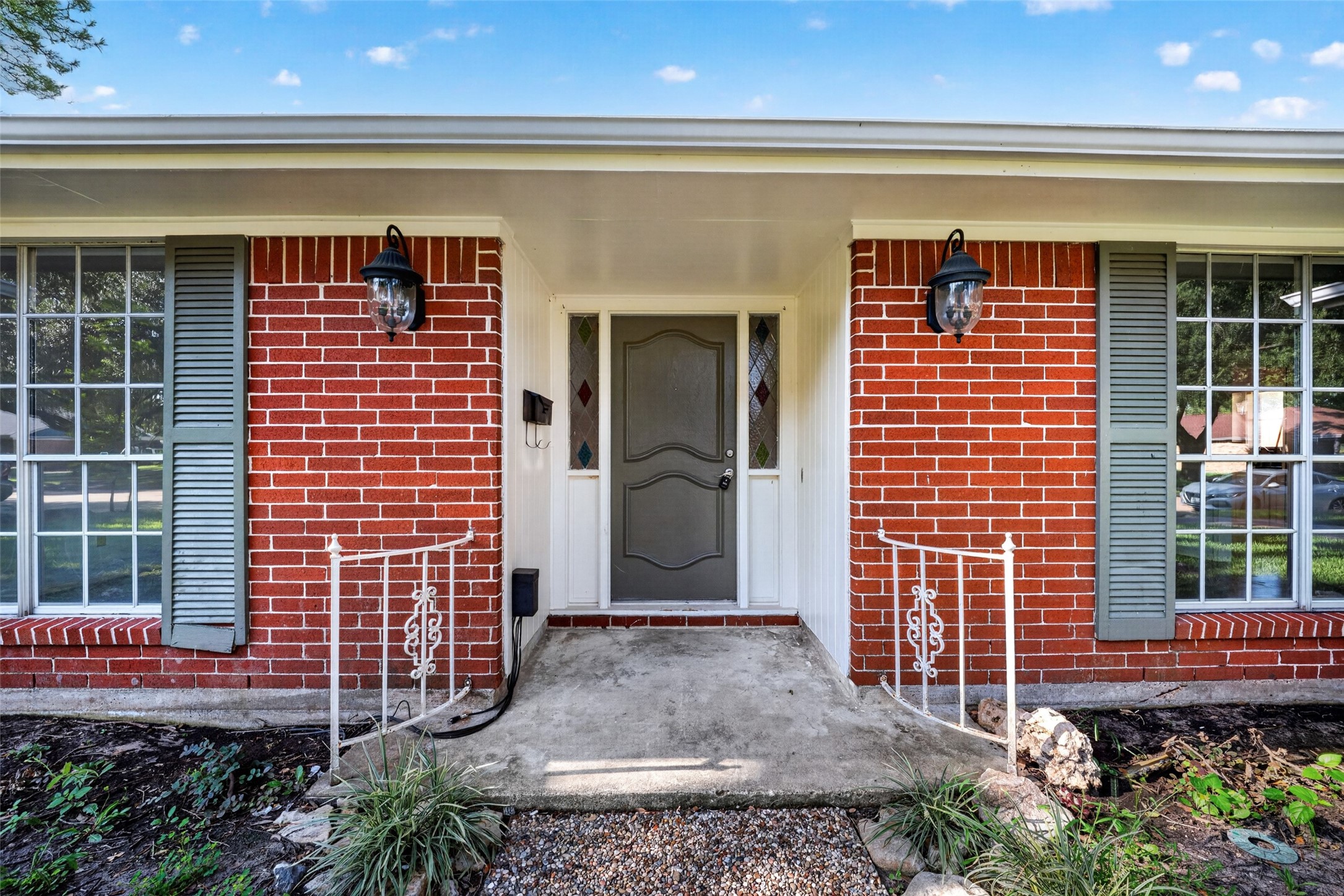 3910 Chile Drive Property Photo 4