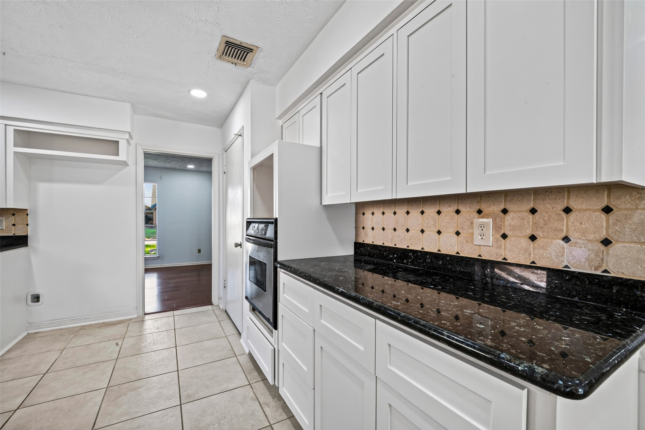 3910 Chile Drive Property Photo 13