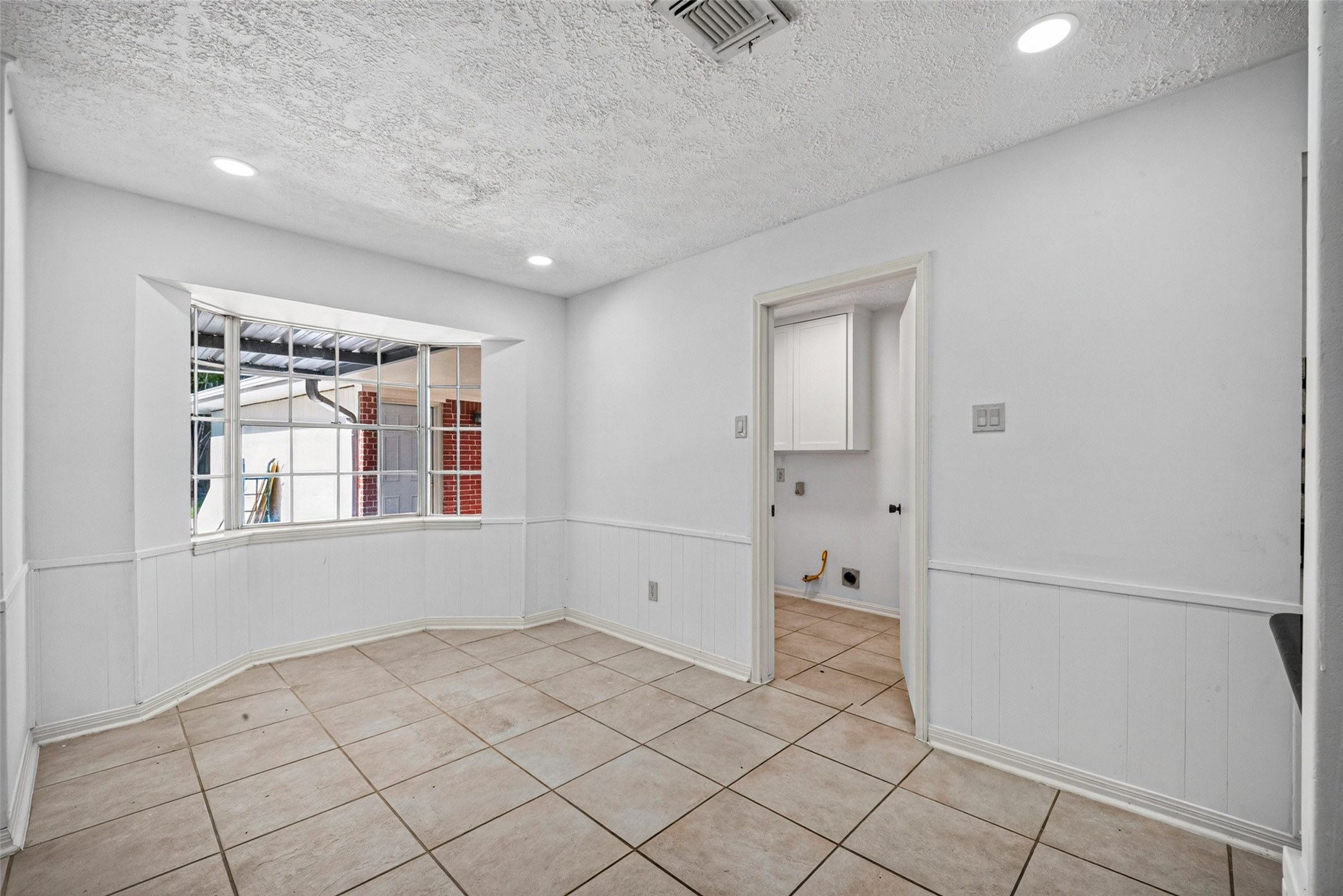 3910 Chile Drive Property Photo 16