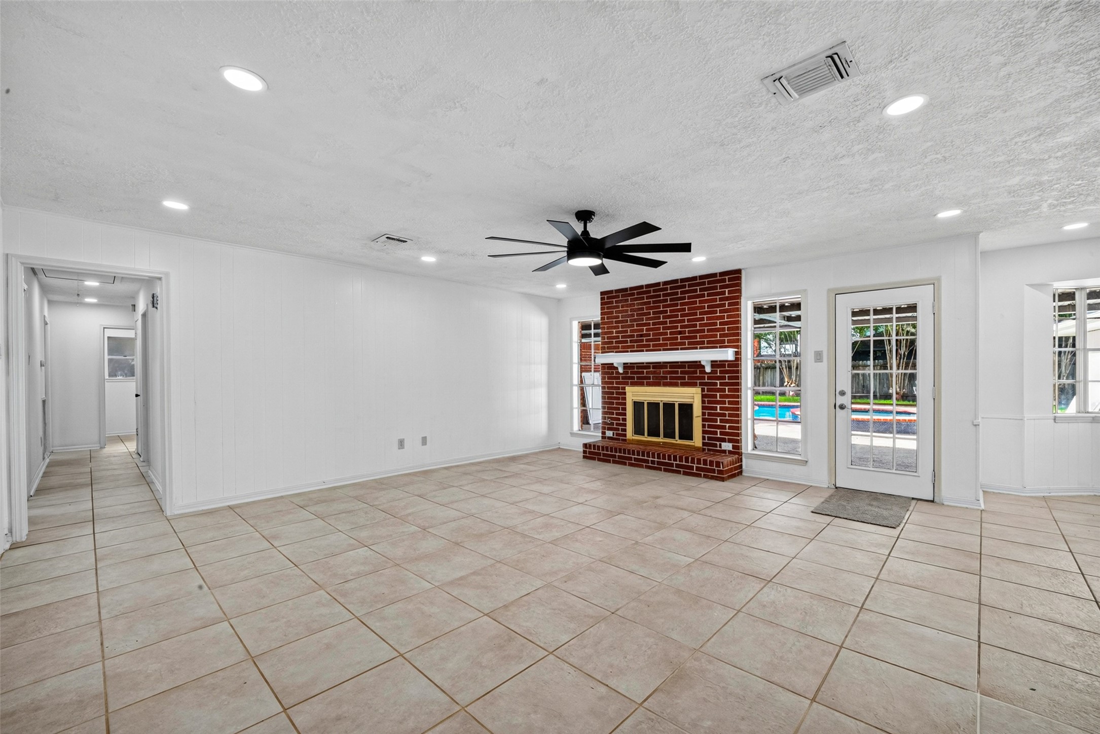 3910 Chile Drive Property Photo 20
