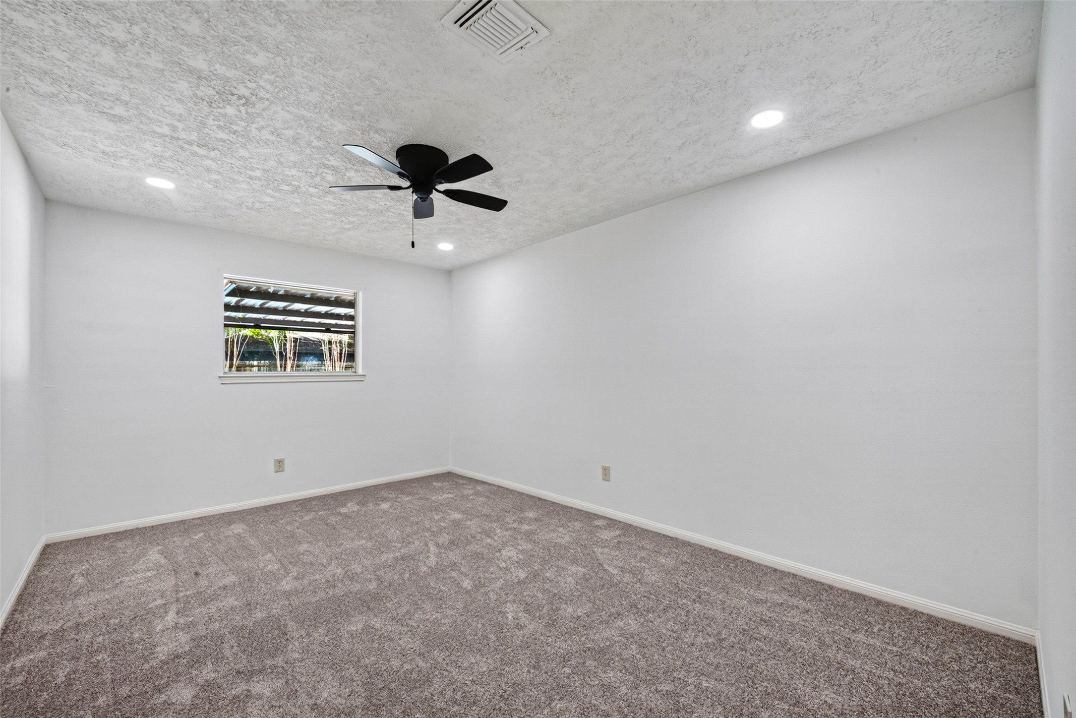 3910 Chile Drive Property Photo 25