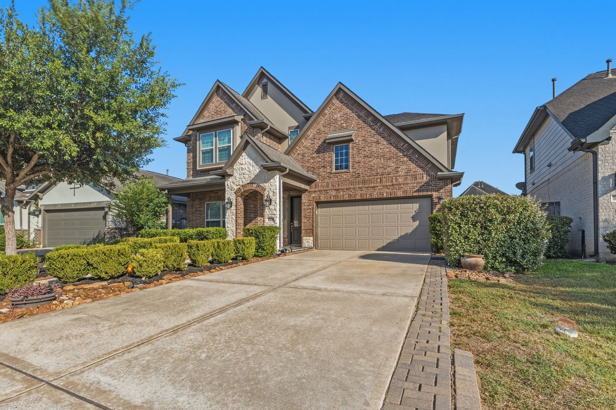 10806 Bouldin Creek Property Photo 2