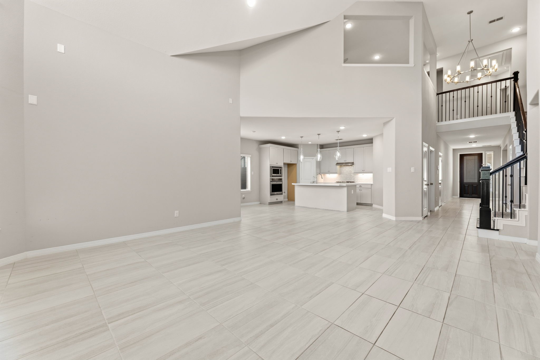10806 Bouldin Creek Property Photo 9