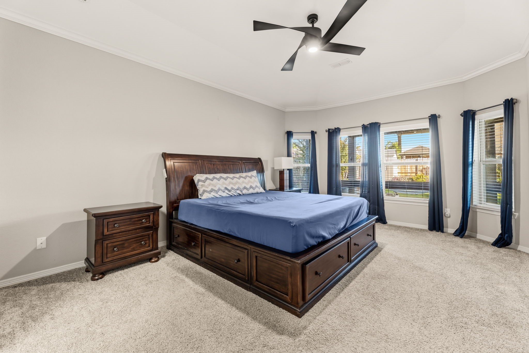 10806 Bouldin Creek Property Photo 14