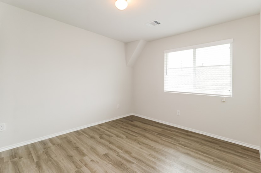 2743 Madison Court Property Photo 10