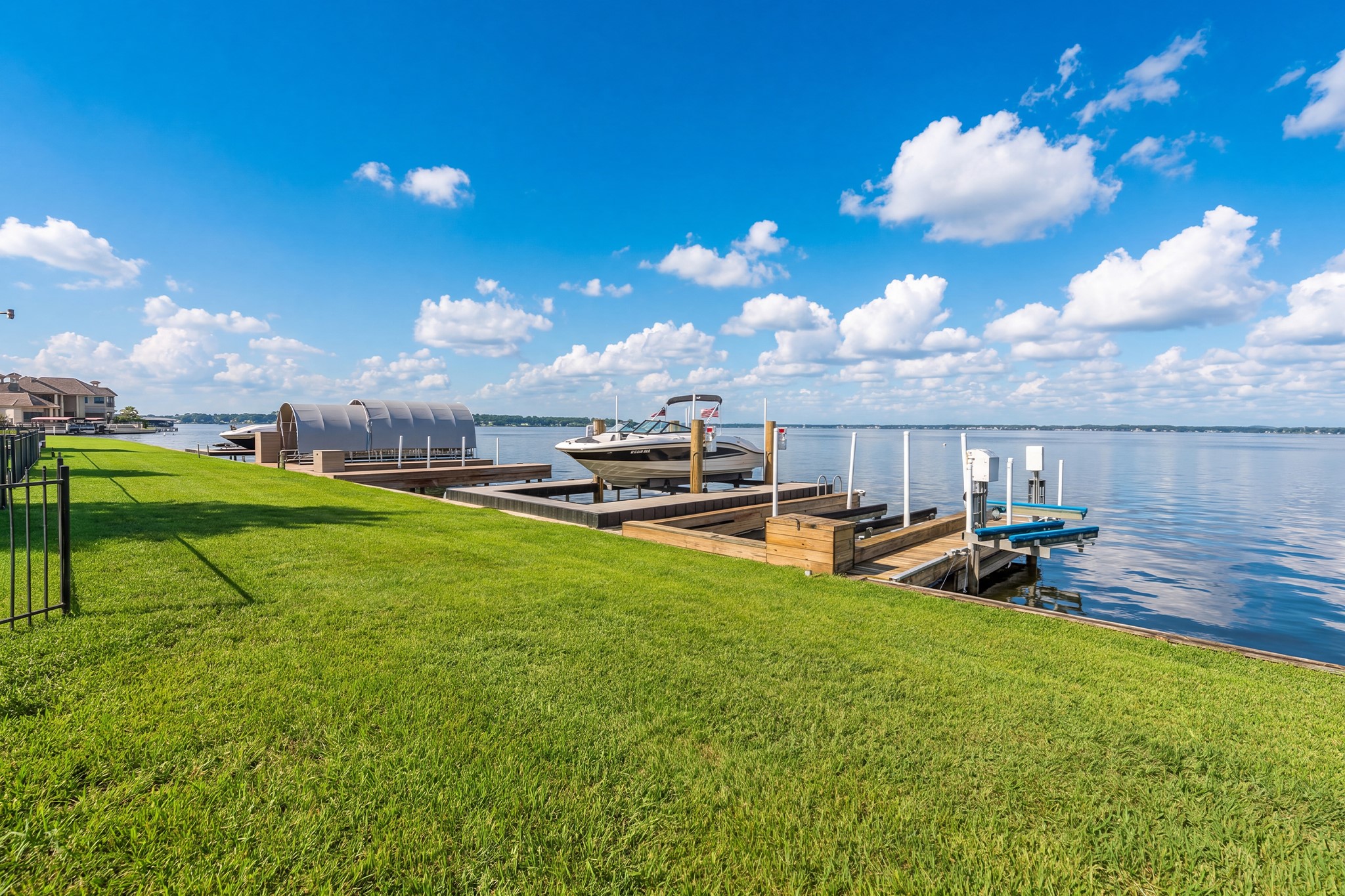 6 Regency Point Property Photo 2