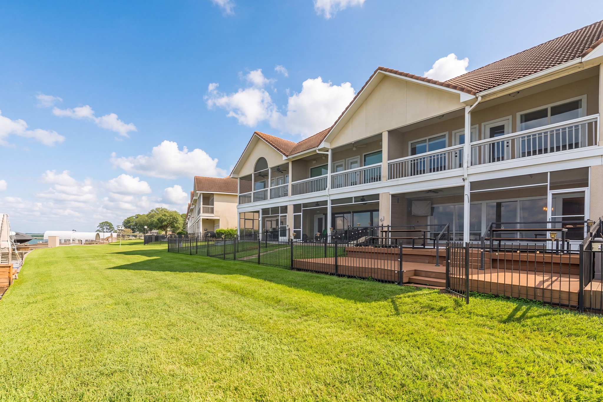 6 Regency Point Property Photo 3