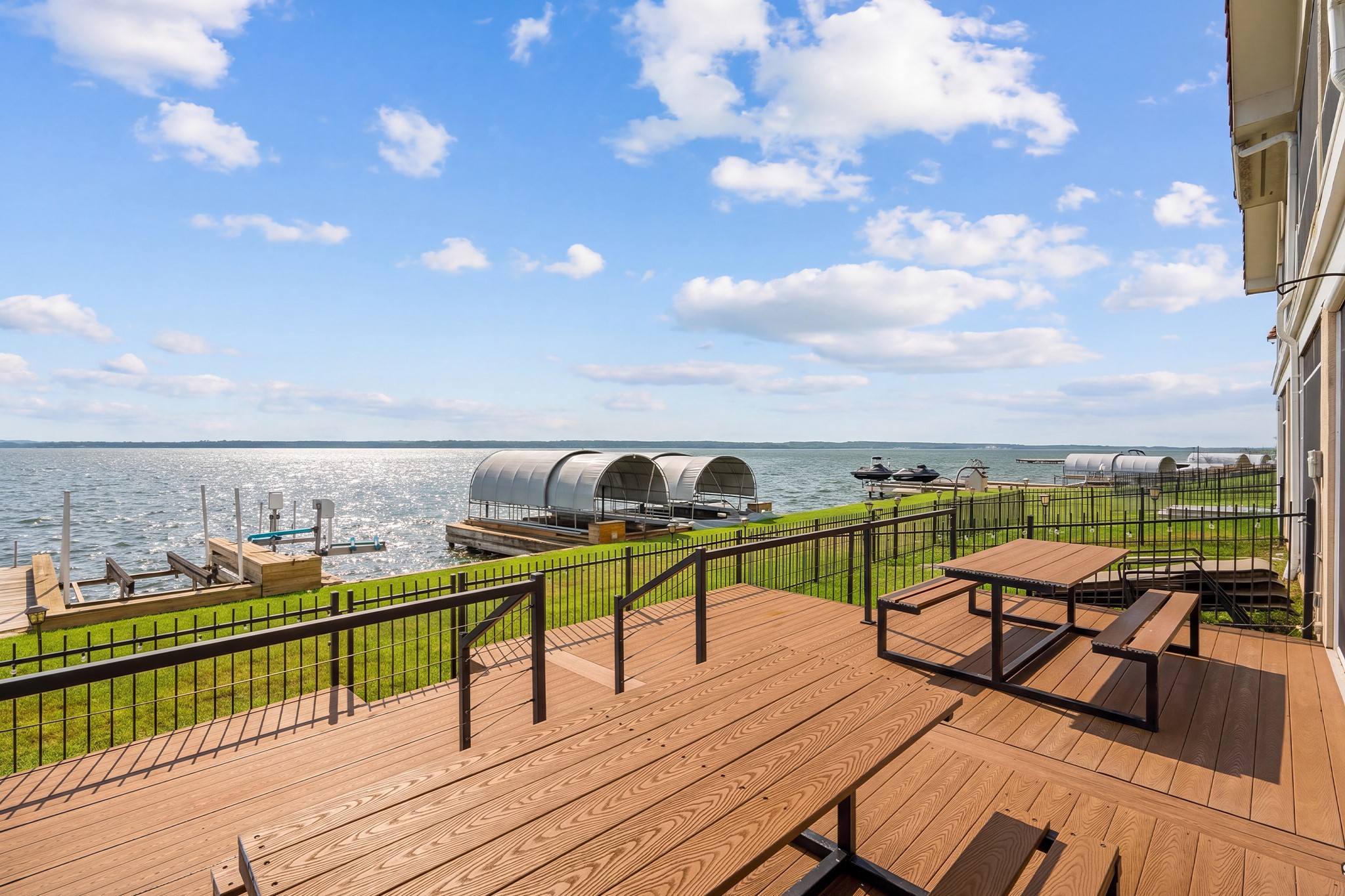 6 Regency Point Property Photo 4