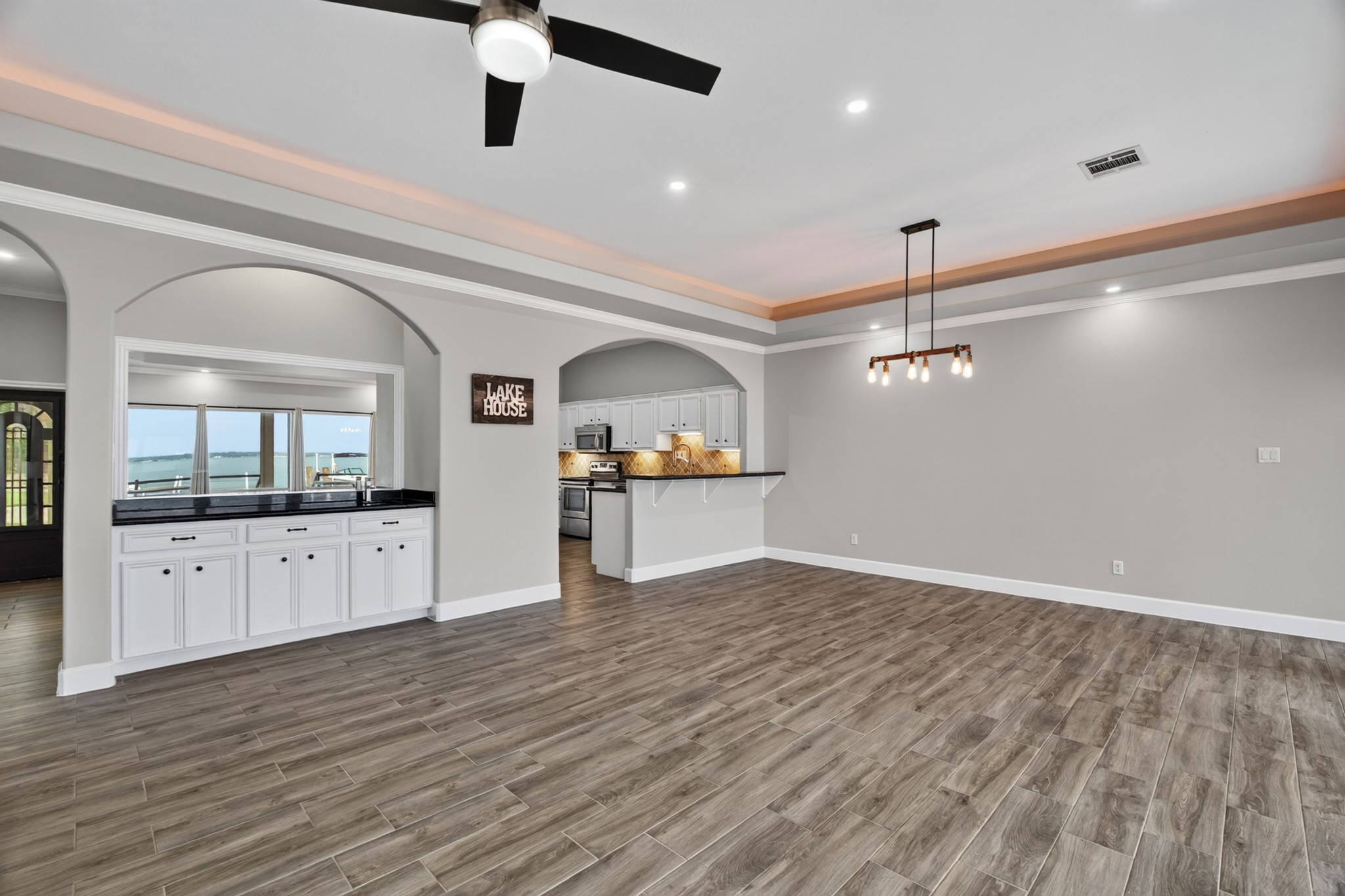 6 Regency Point Property Photo 11