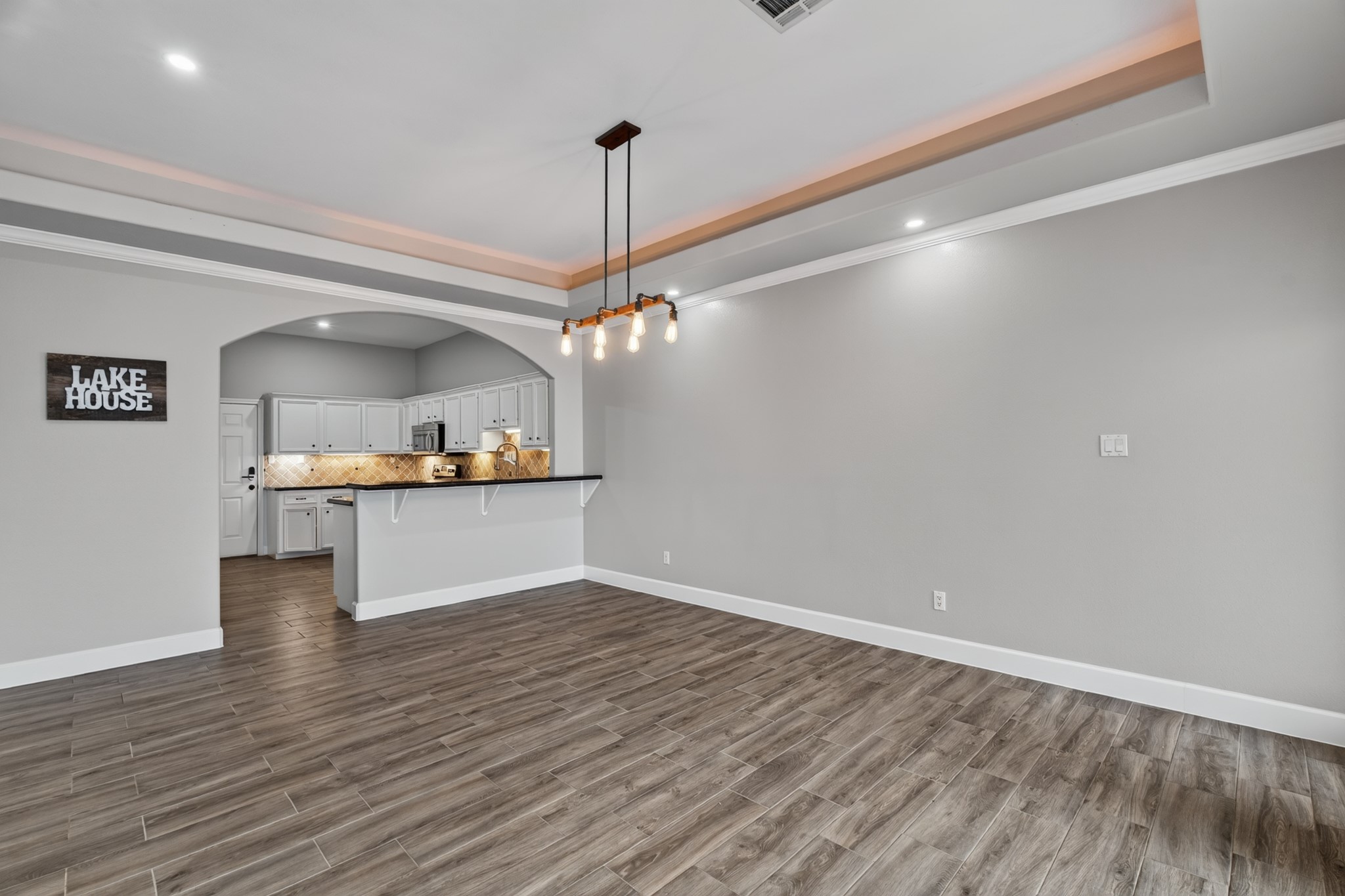 6 Regency Point Property Photo 15