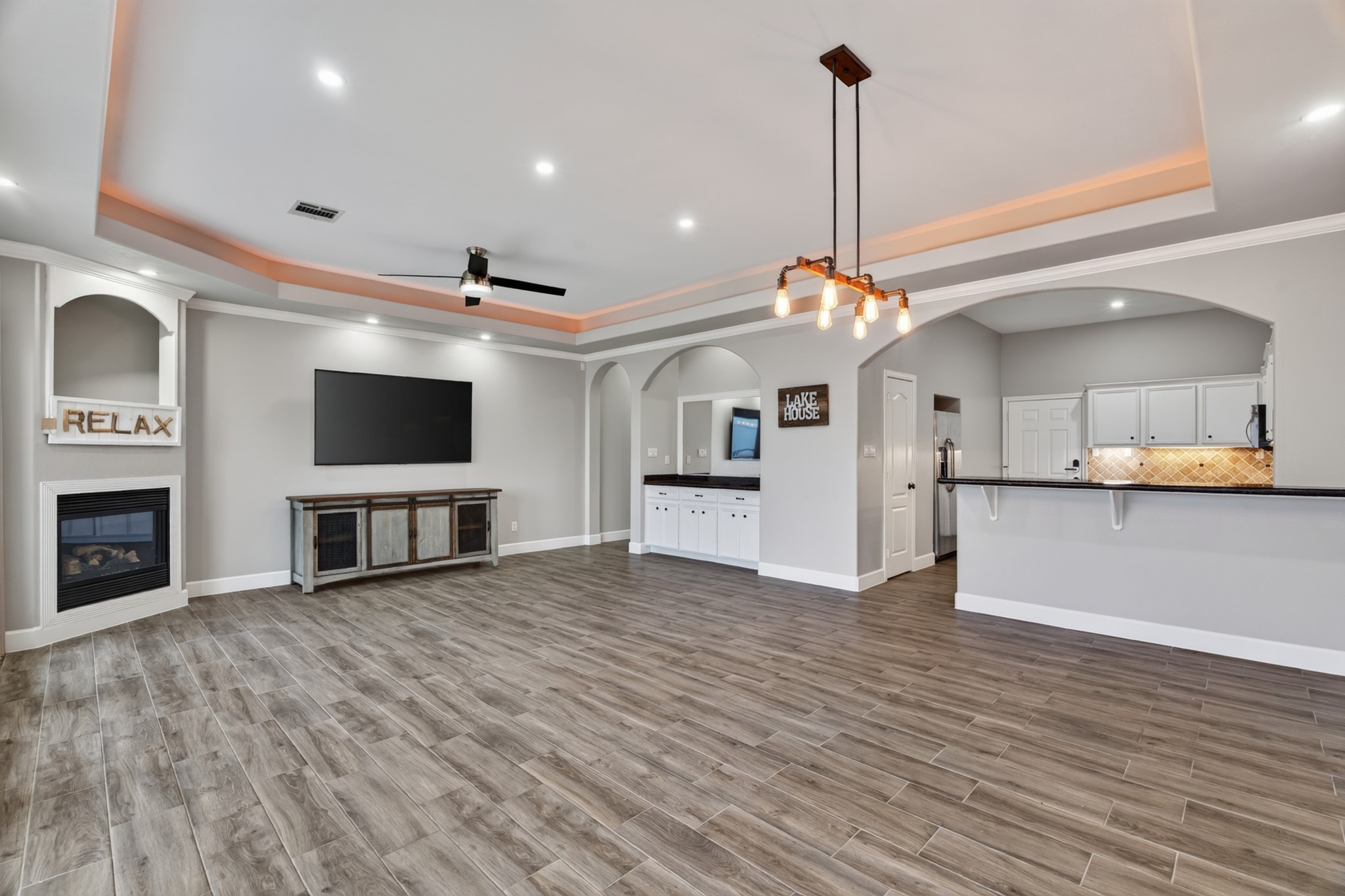 6 Regency Point Property Photo 16