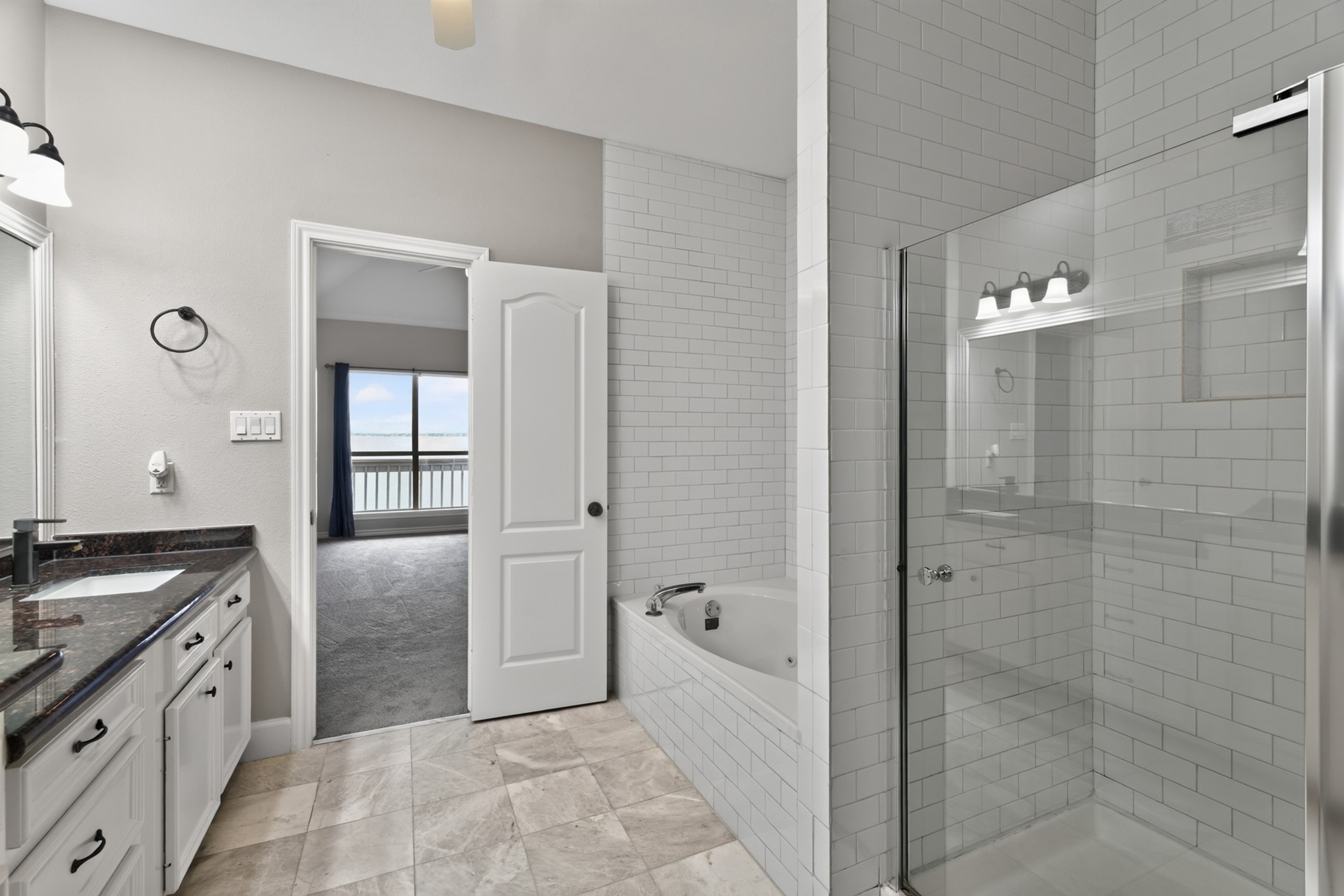 6 Regency Point Property Photo 32