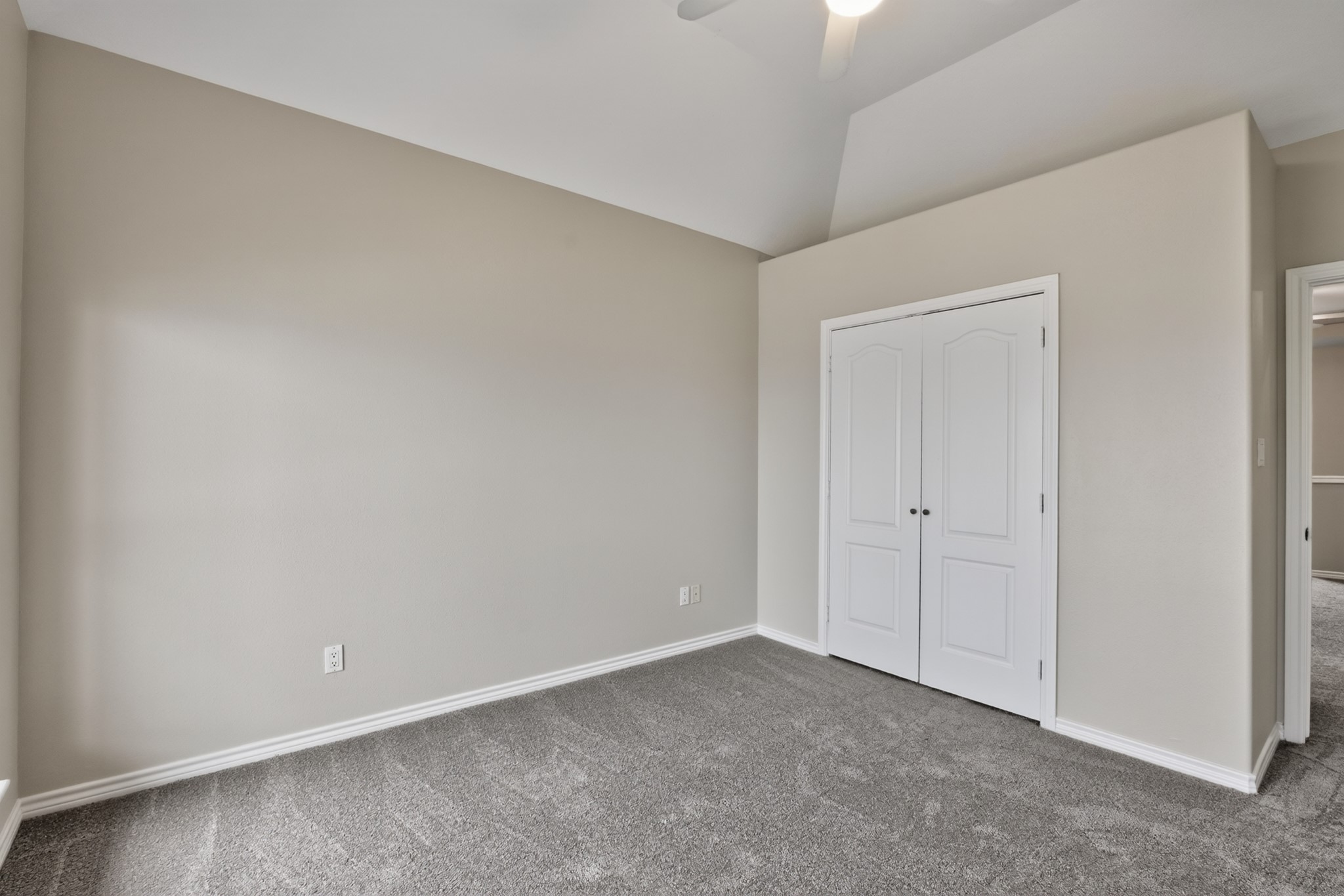 6 Regency Point Property Photo 36