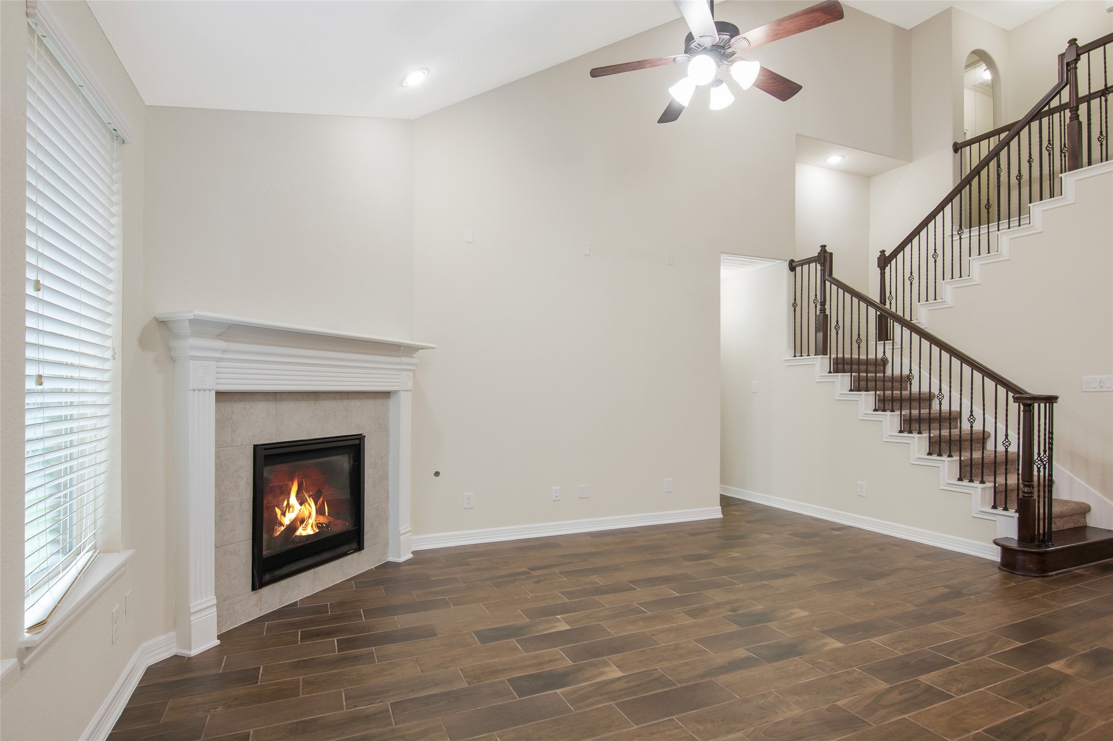 10823 Paula Bluff Lane Property Photo 17