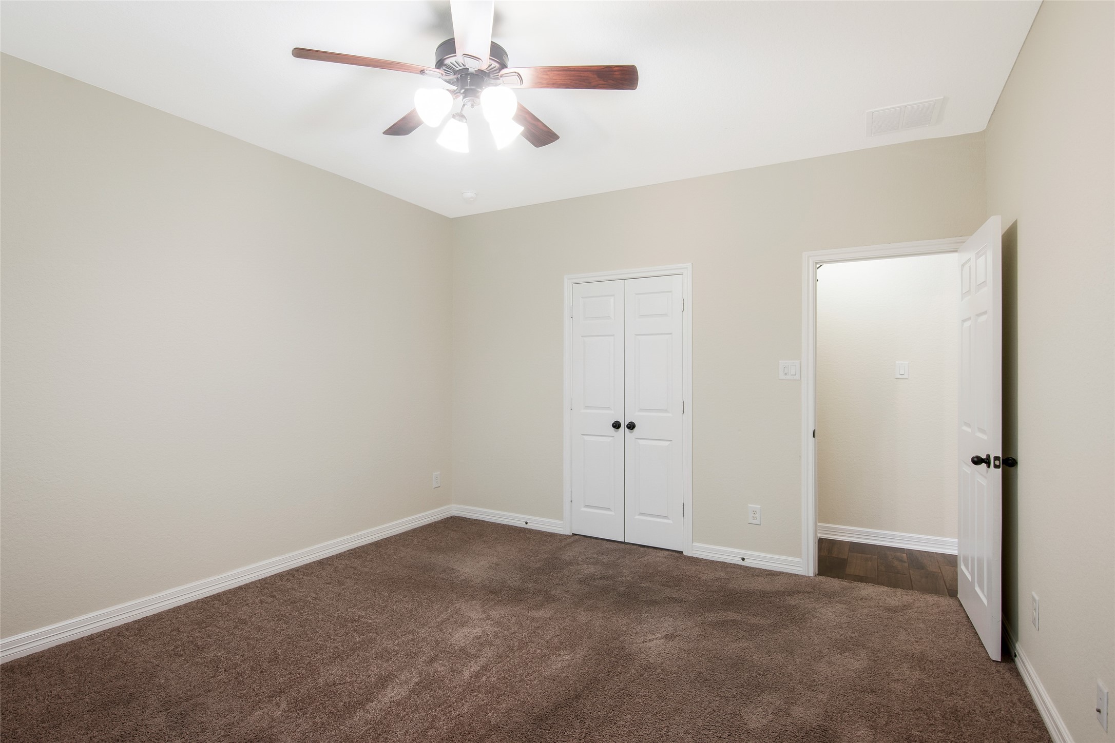 10823 Paula Bluff Lane Property Photo 21