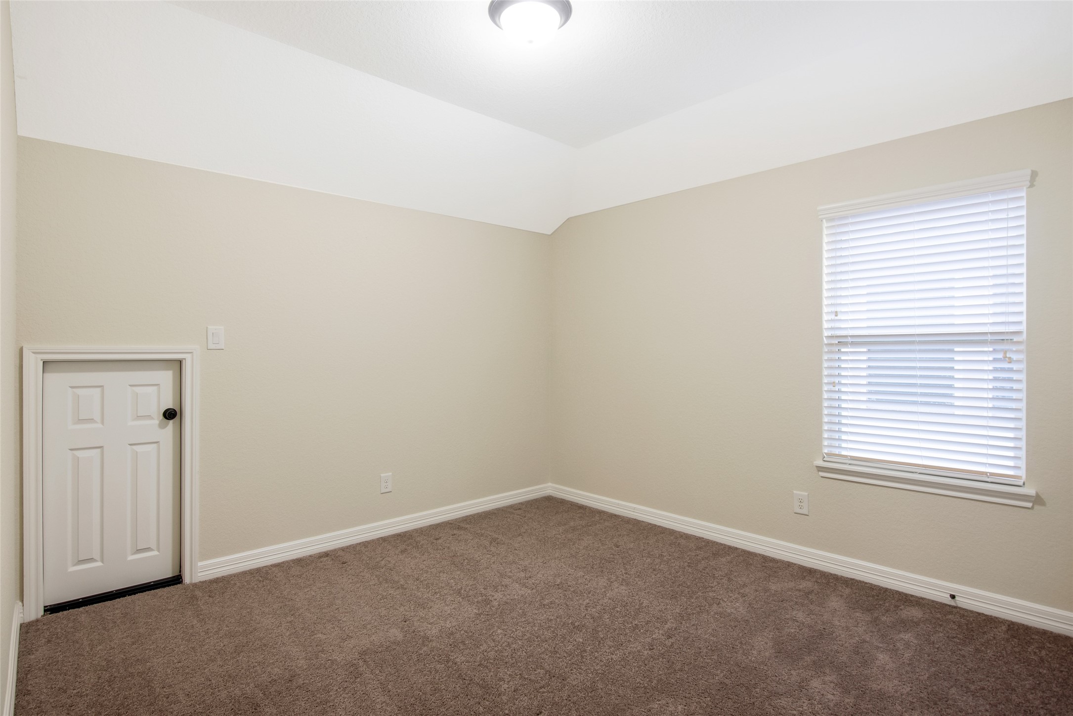 10823 Paula Bluff Lane Property Photo 29