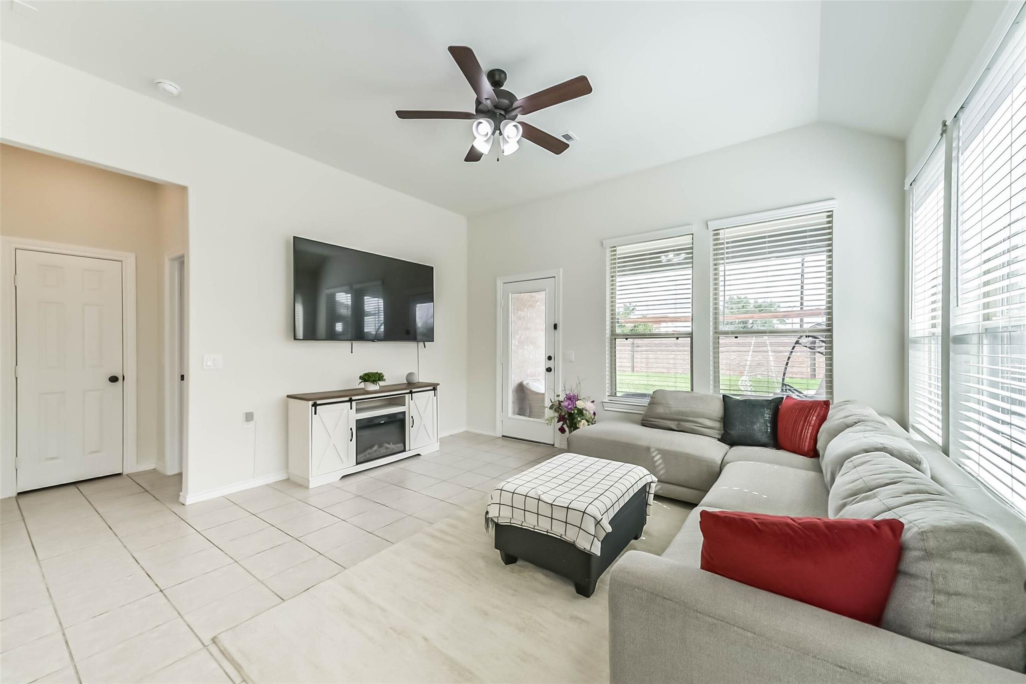 11410 Cypress Elm Court Property Photo 11