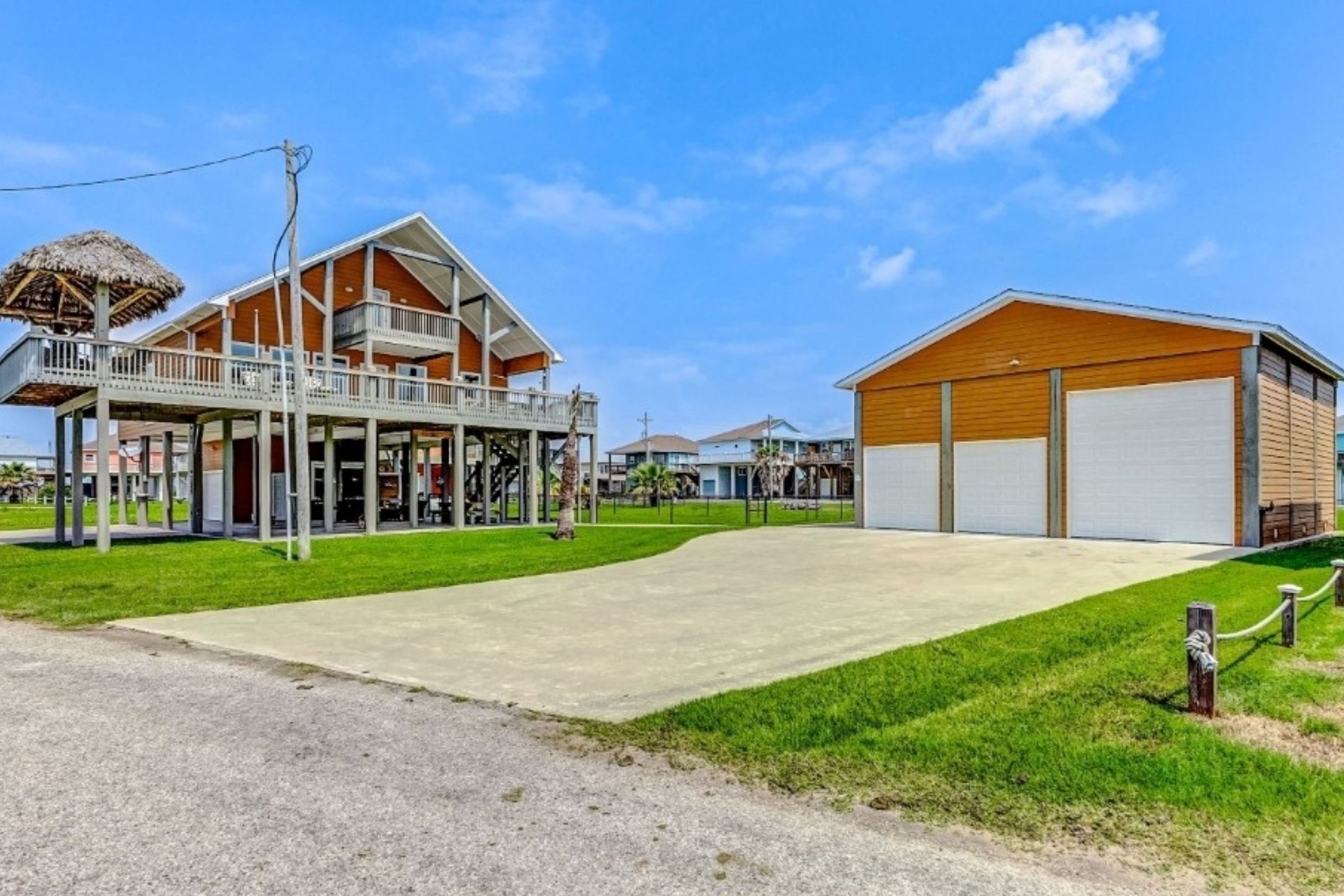 950 Seadrift Drive Property Photo 1