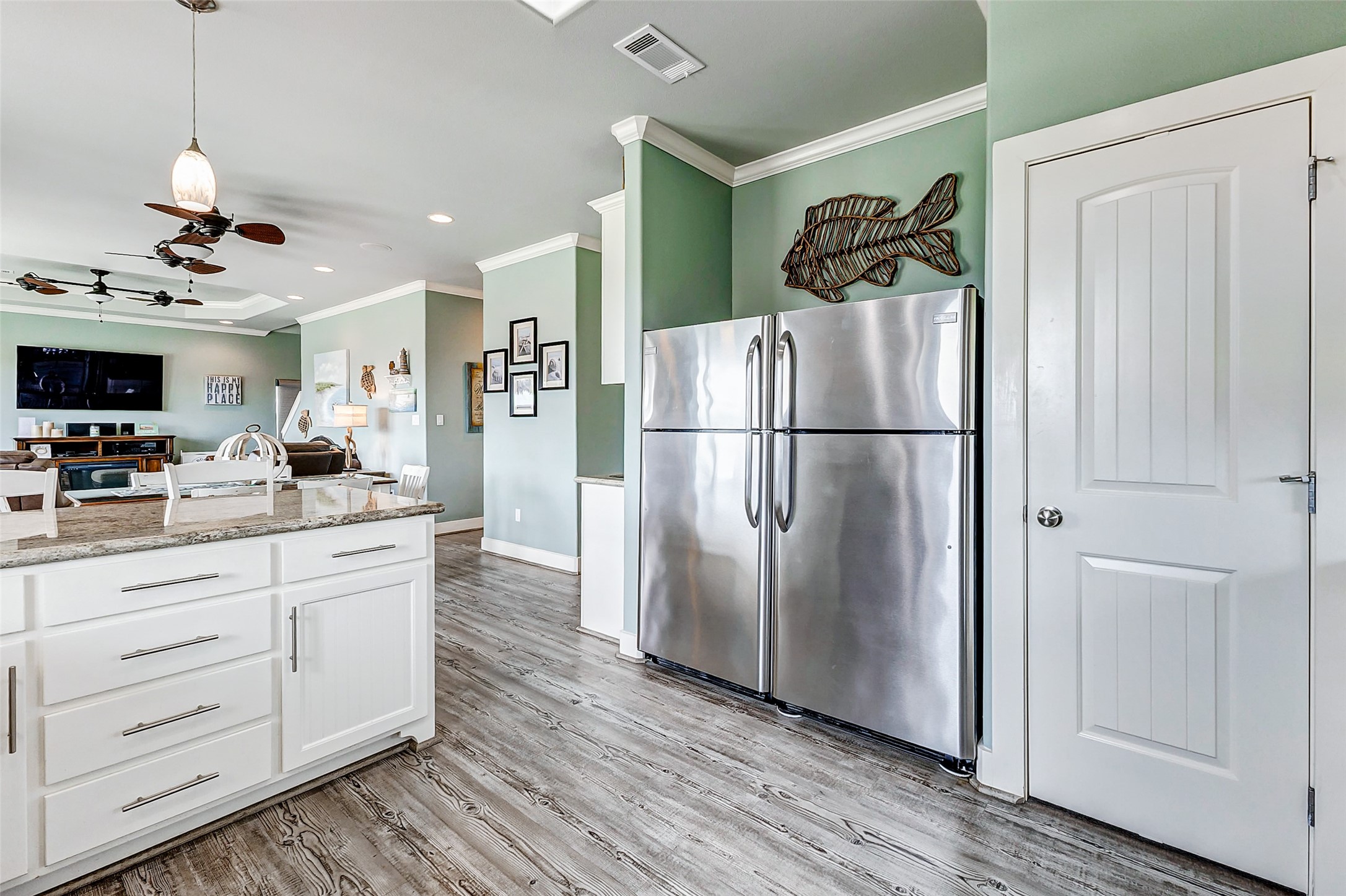 950 Seadrift Drive Property Photo 3