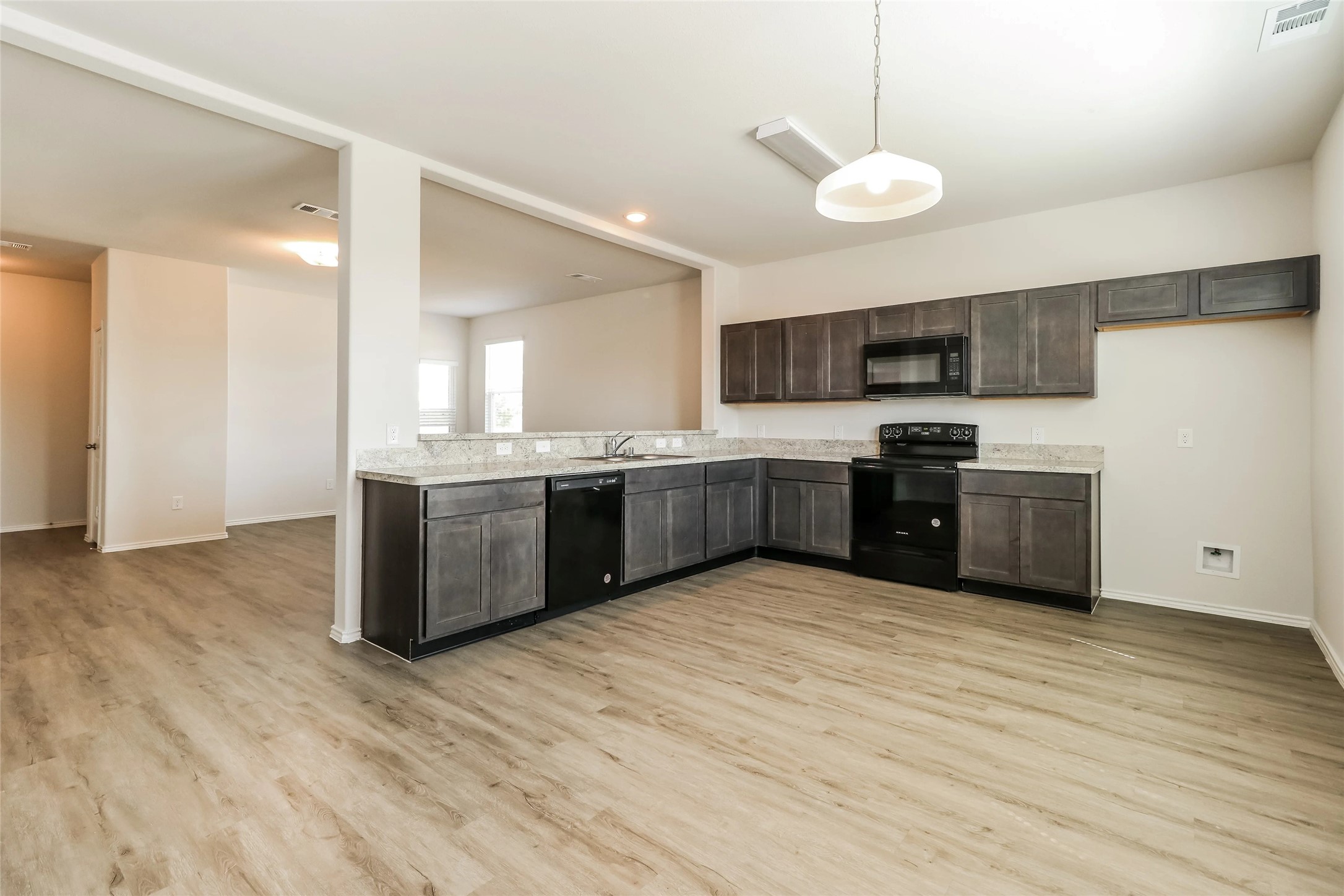 21650 Mamba Way Property Photo 4