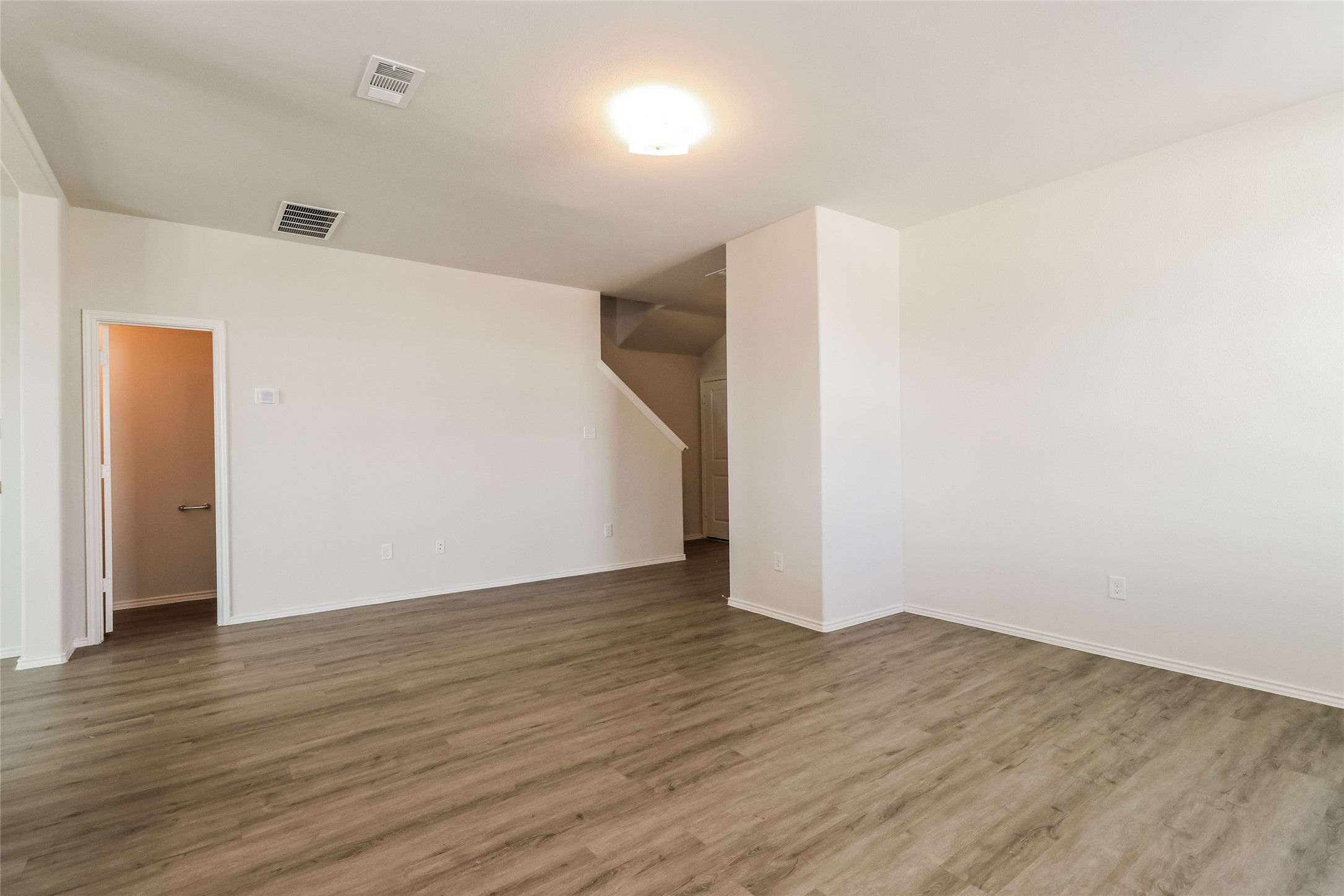 21650 Mamba Way Property Photo 6