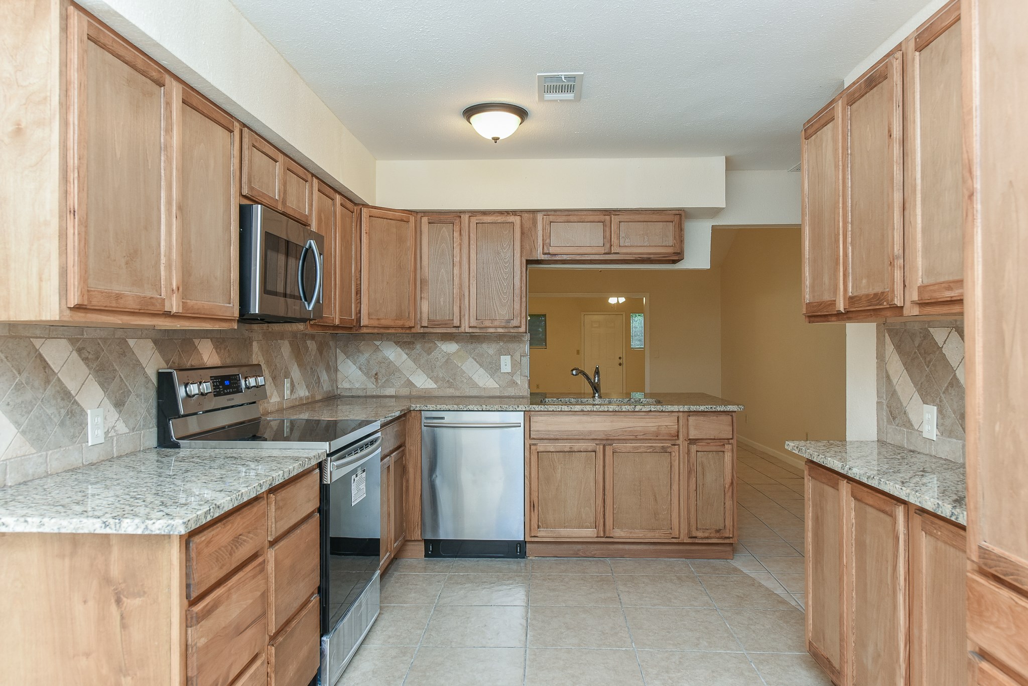 18610 Anne Drive Property Photo 8