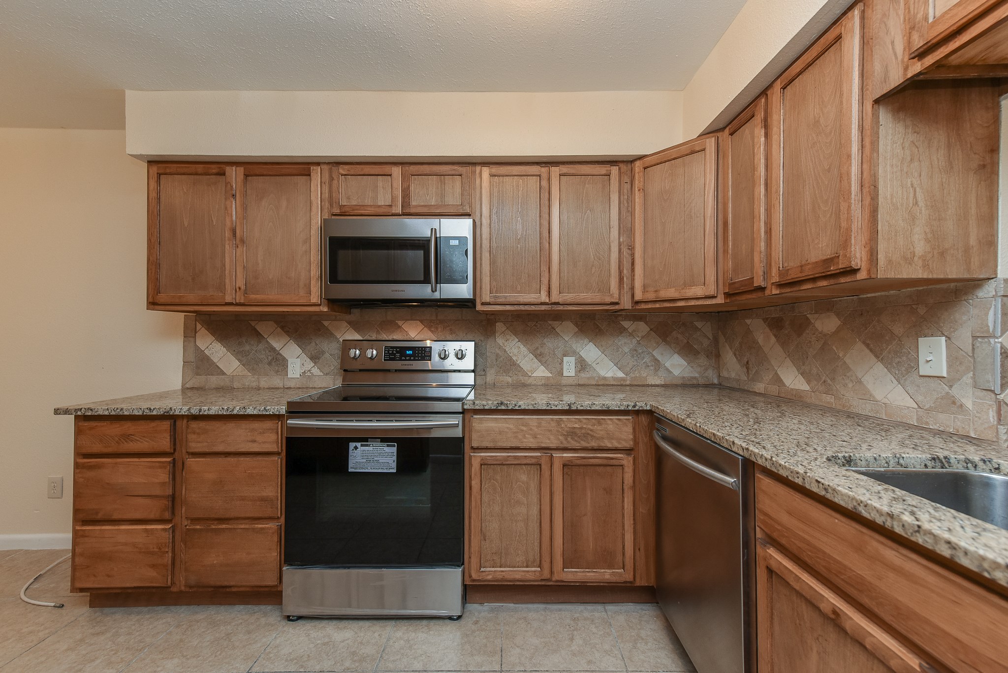 18610 Anne Drive Property Photo 11