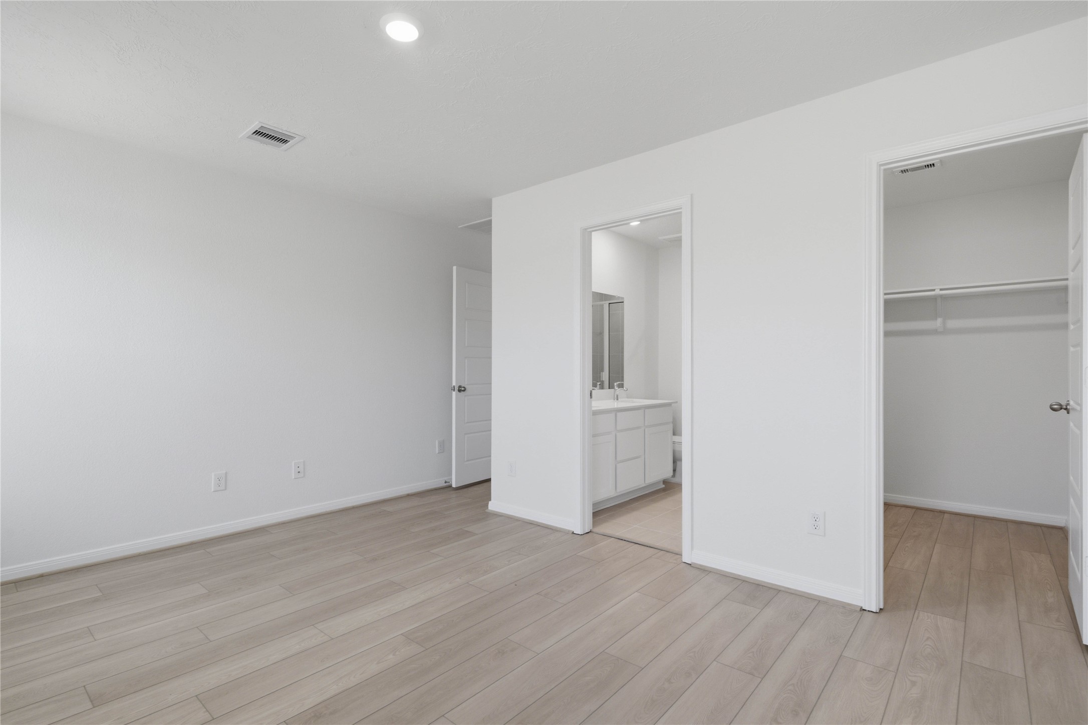 1519 Valley Creek Drive Property Photo 21