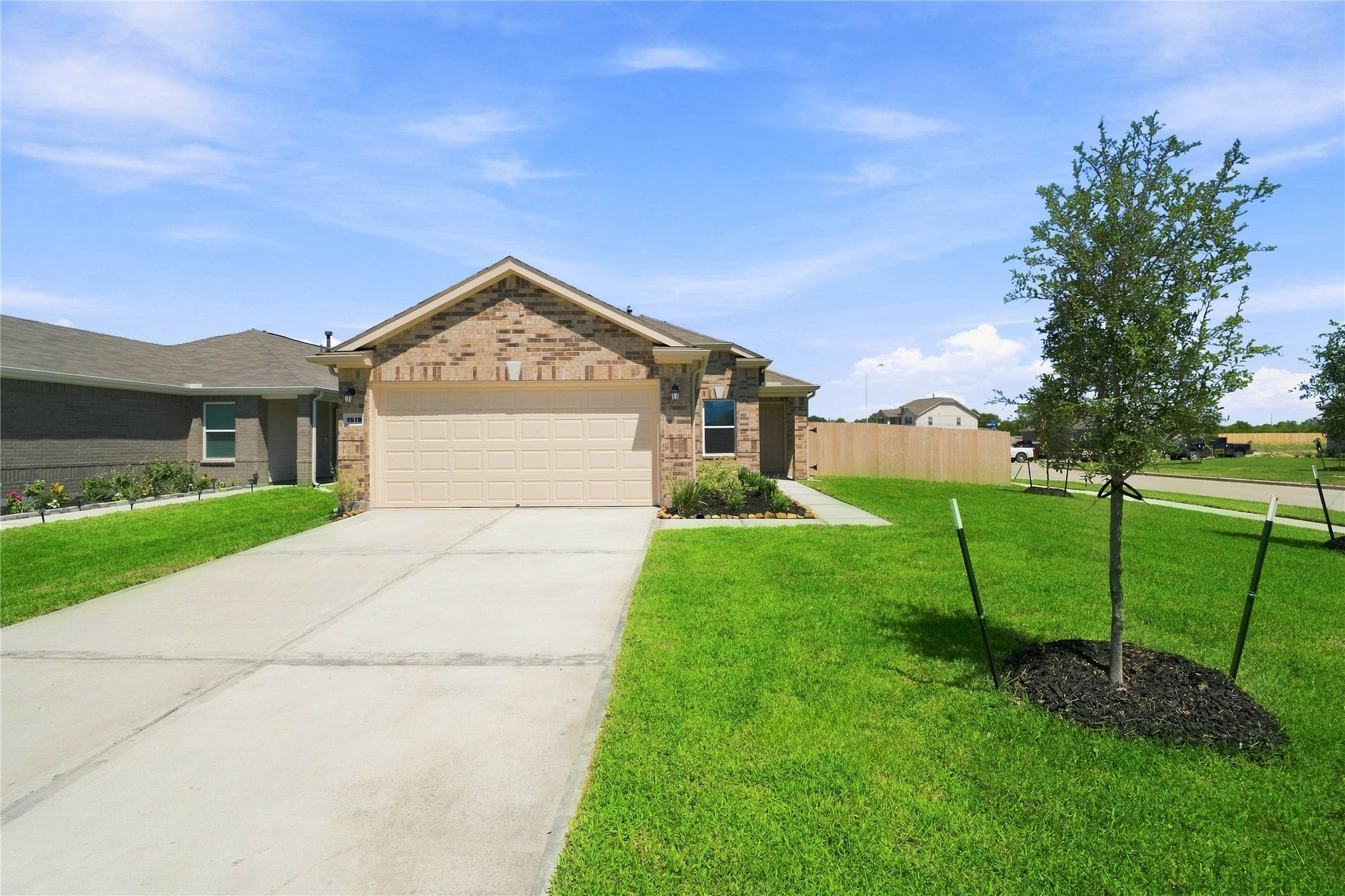 1519 Valley Creek Drive Property Photo 27