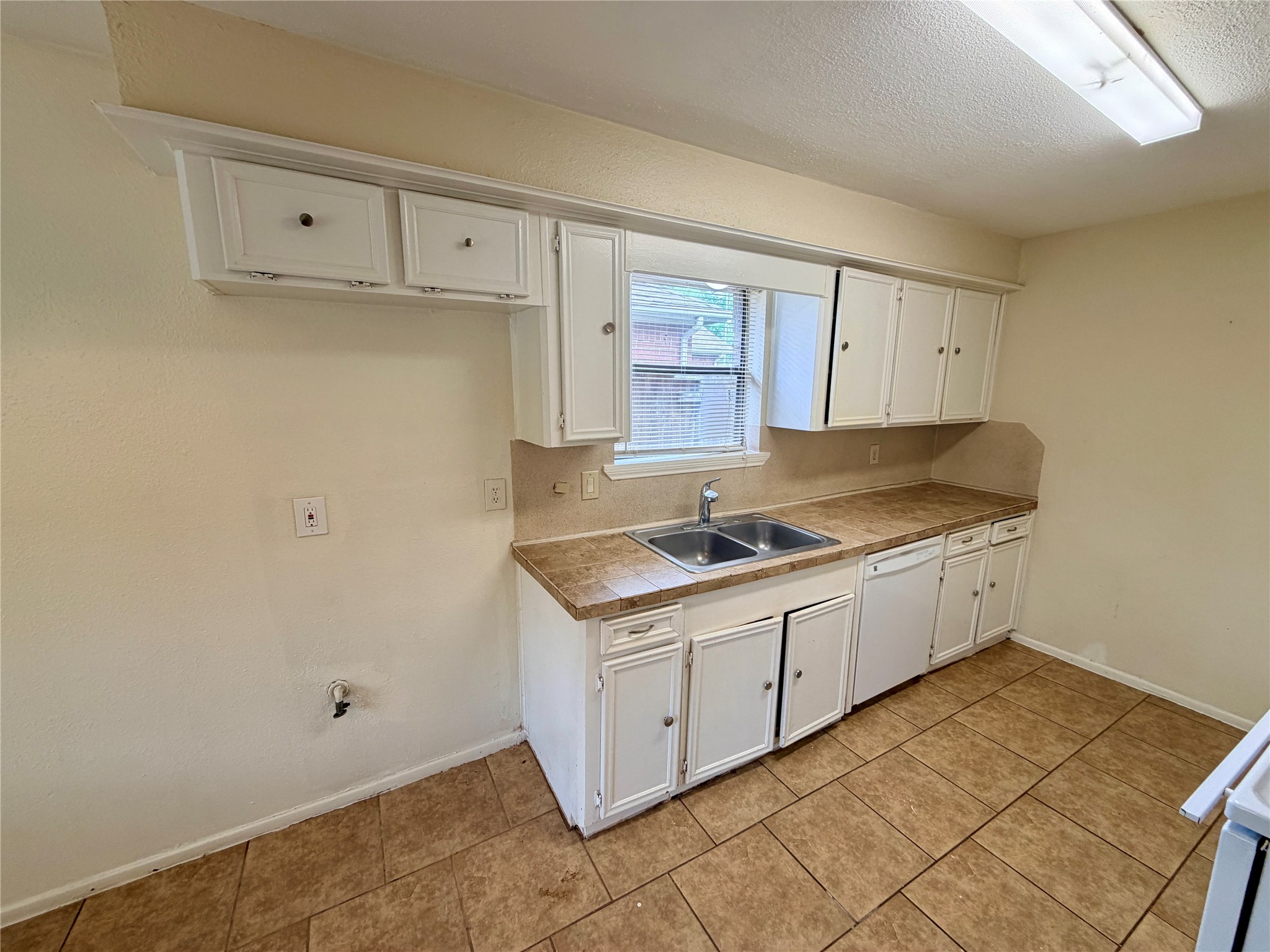 15811 Nutcracker Court Property Photo 3