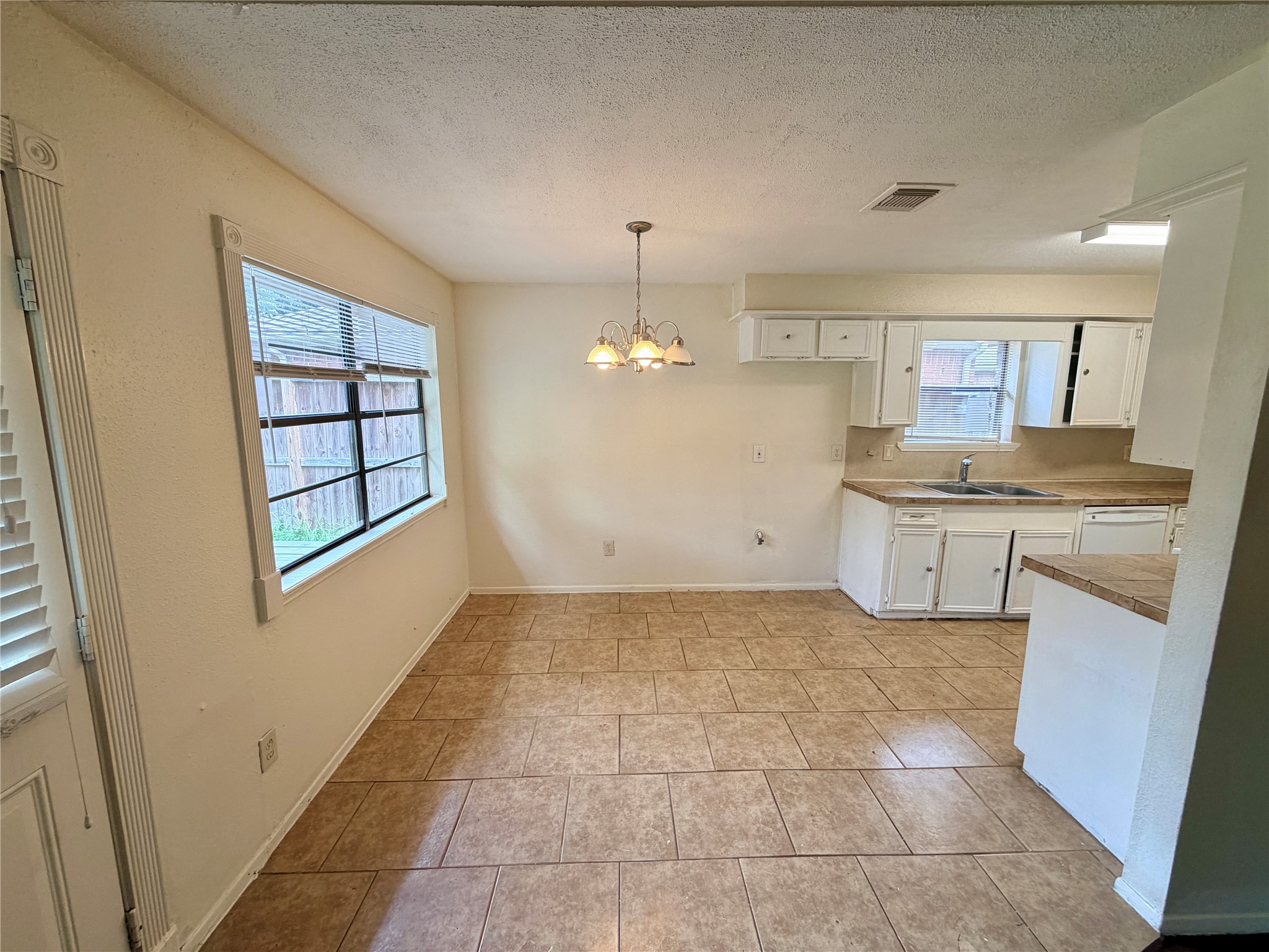 15811 Nutcracker Court Property Photo 9