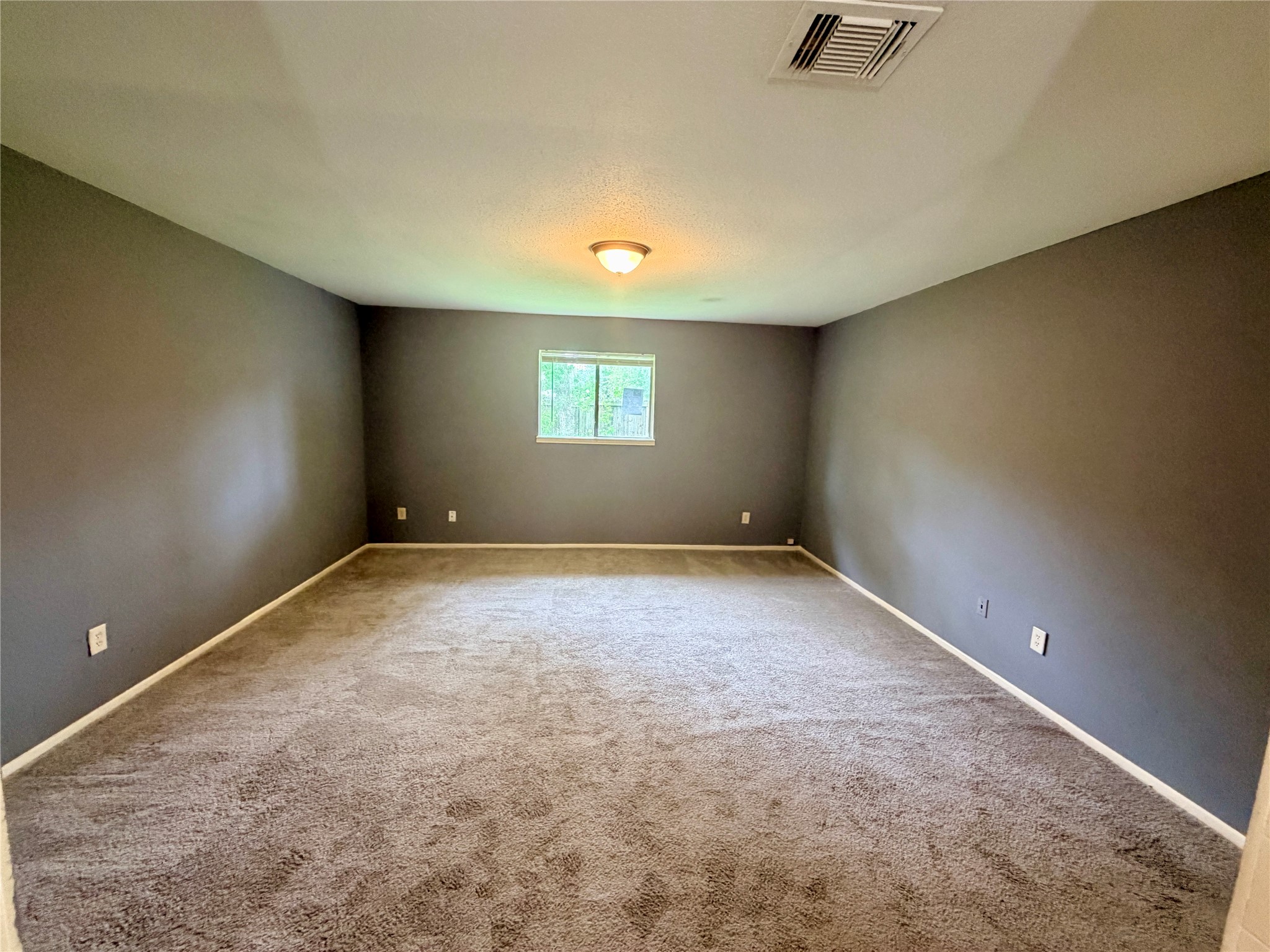 15811 Nutcracker Court Property Photo 18