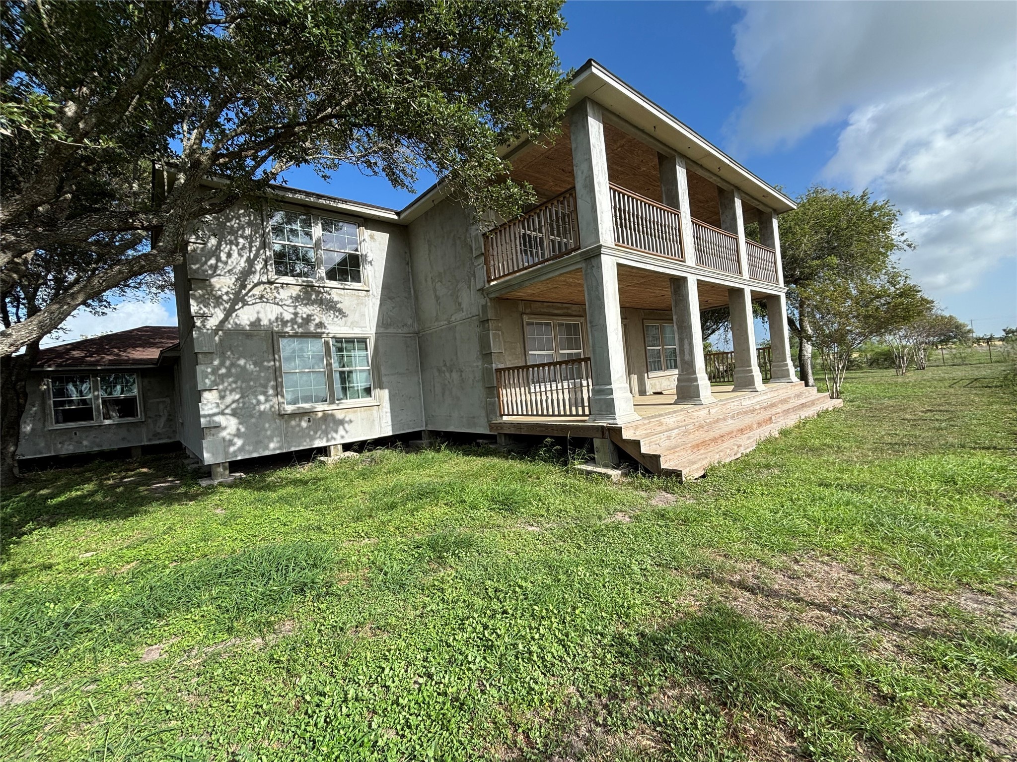 7411 County Road 2455 Property Photo 1