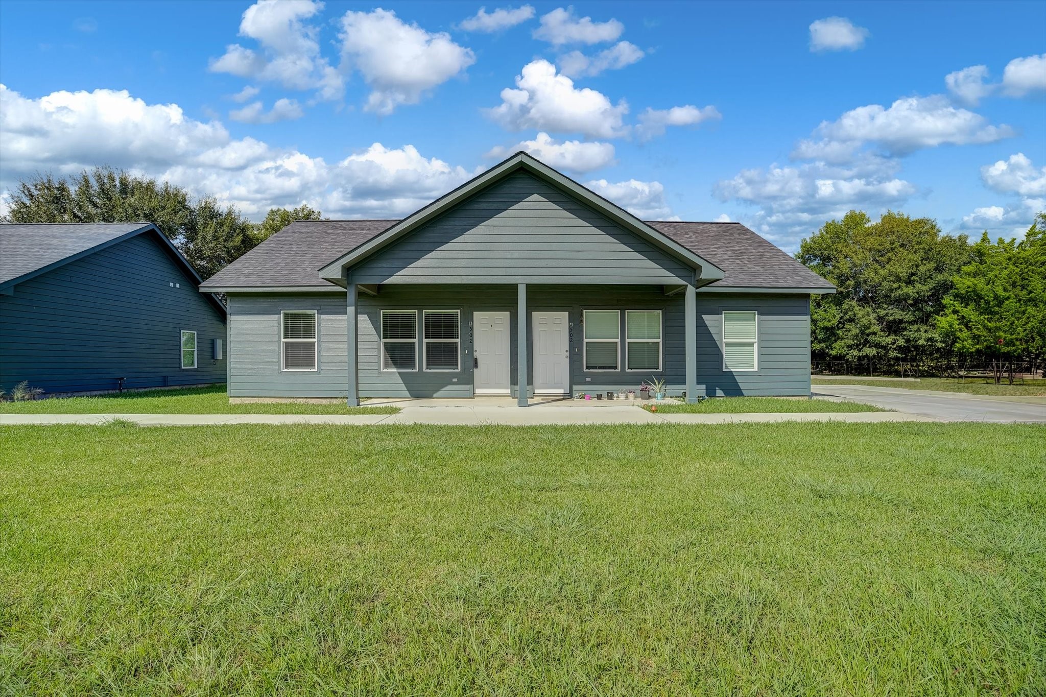 1318 Stowell Street Property Photo 3