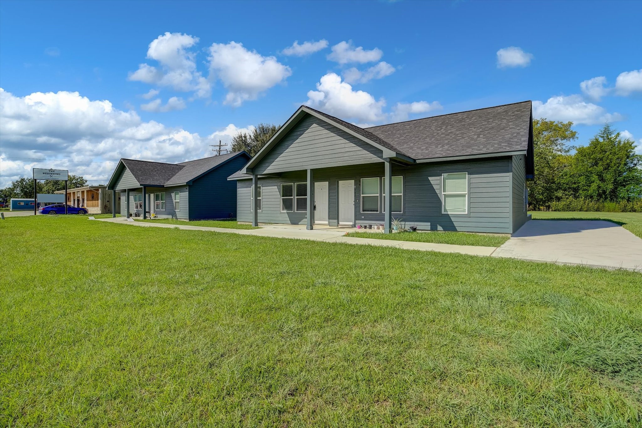 1318 Stowell Street Property Photo 4